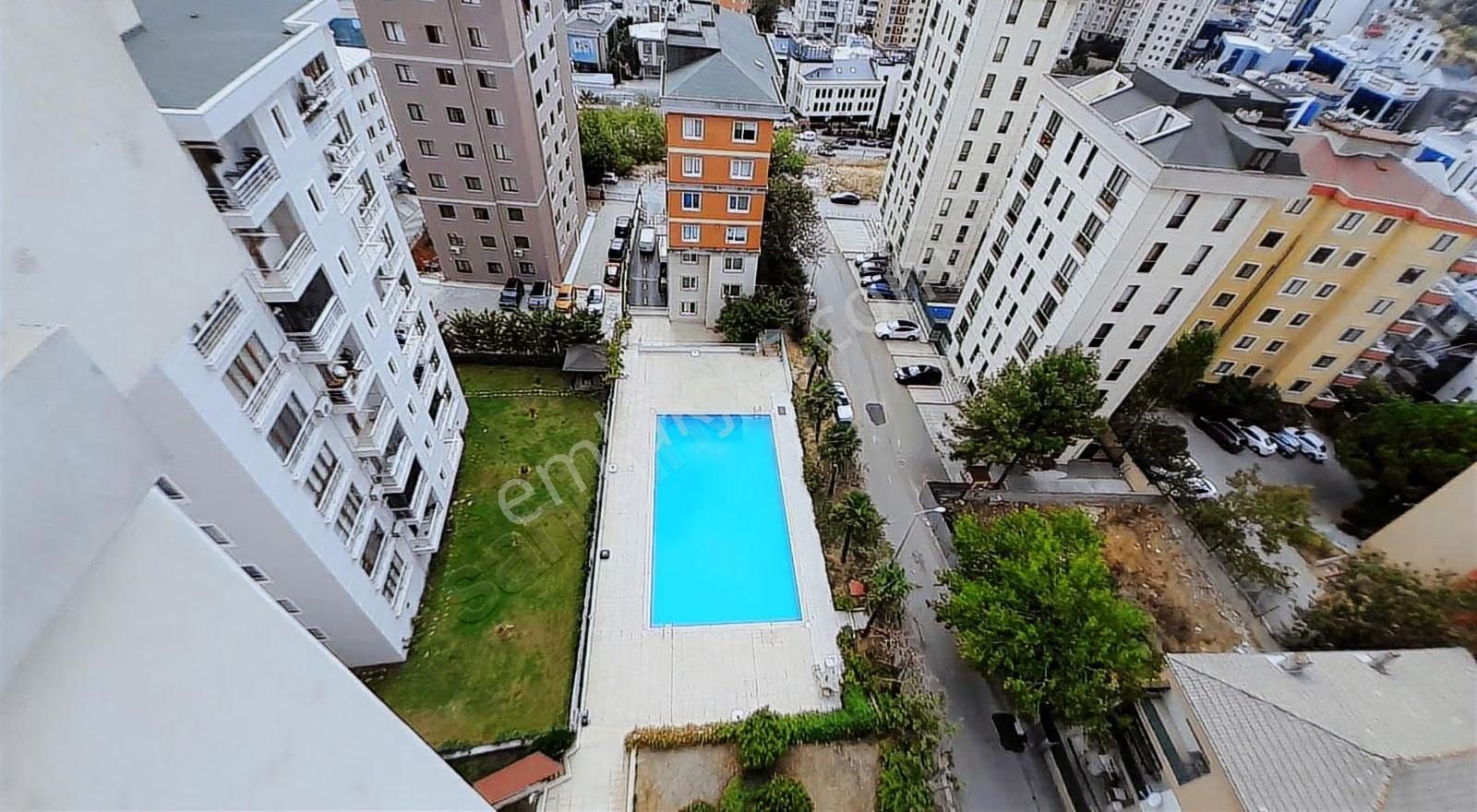 Ataşehir Hastaneler Bölgesinde Güvenlikli Sitede Ful Eşyalı 1+1 - Görsel 17