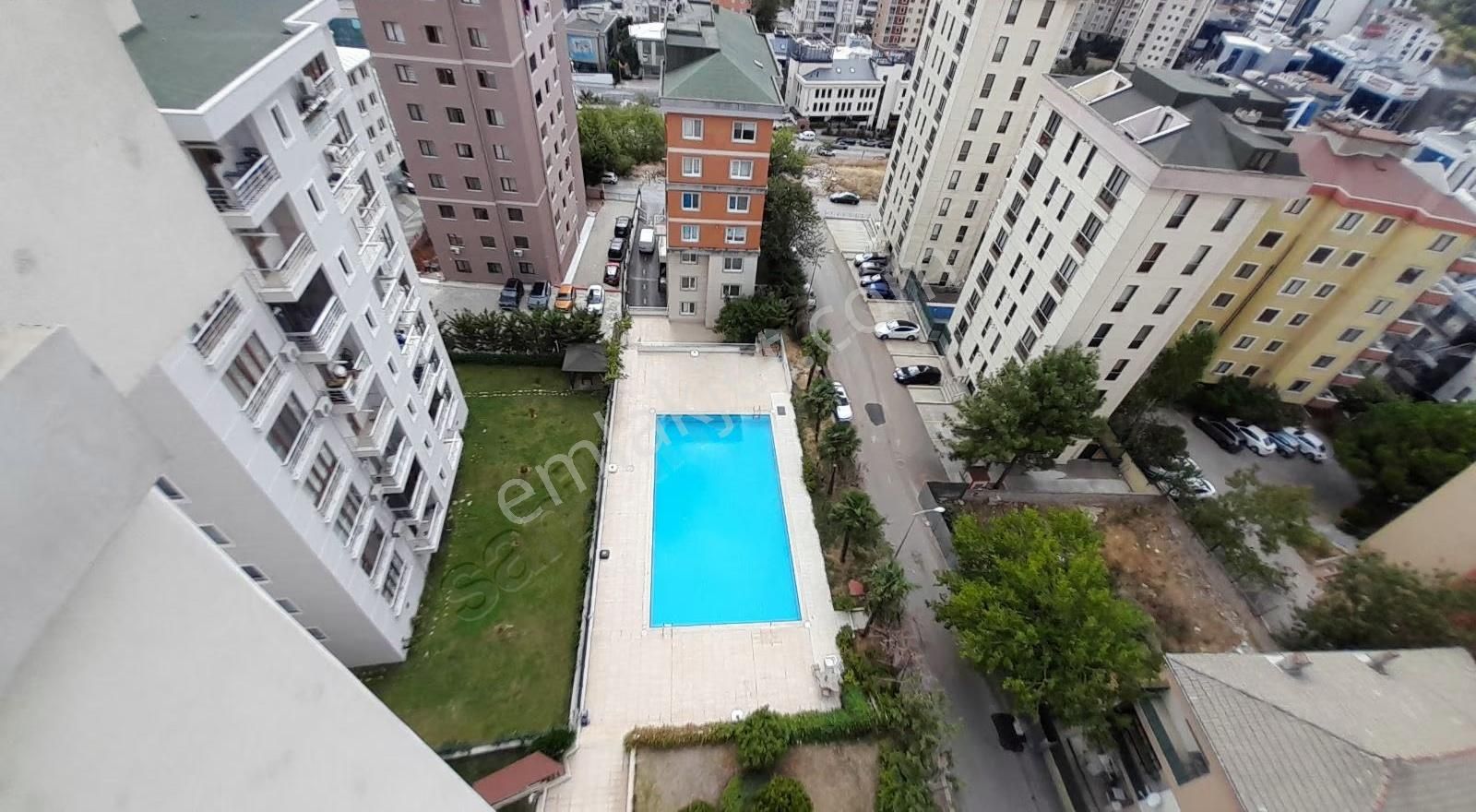 Ataşehir Hastaneler Bölgesinde Güvenlikli Sitede Ful Eşyalı 1+1 - Görsel 4