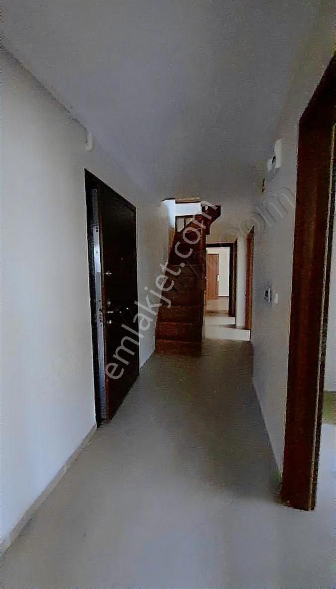 Ataşehir Adıgüzel Üniv. Karşısında Az Katlı Genç Sitede Dubleks - Görsel 22