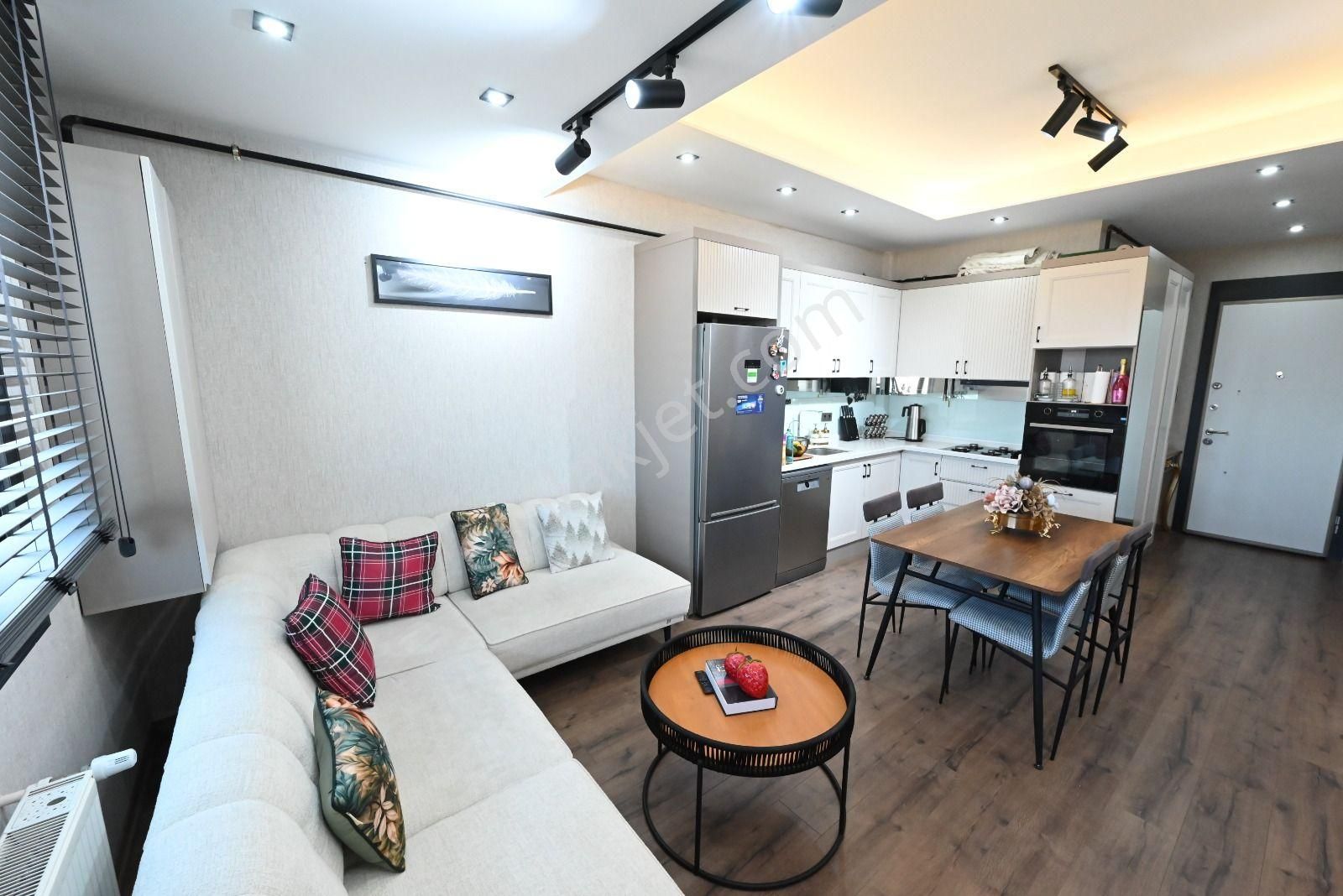 Üstünkent'ten Fuat Morel'de 2+1 Satılık Modern Daire - Görsel 8