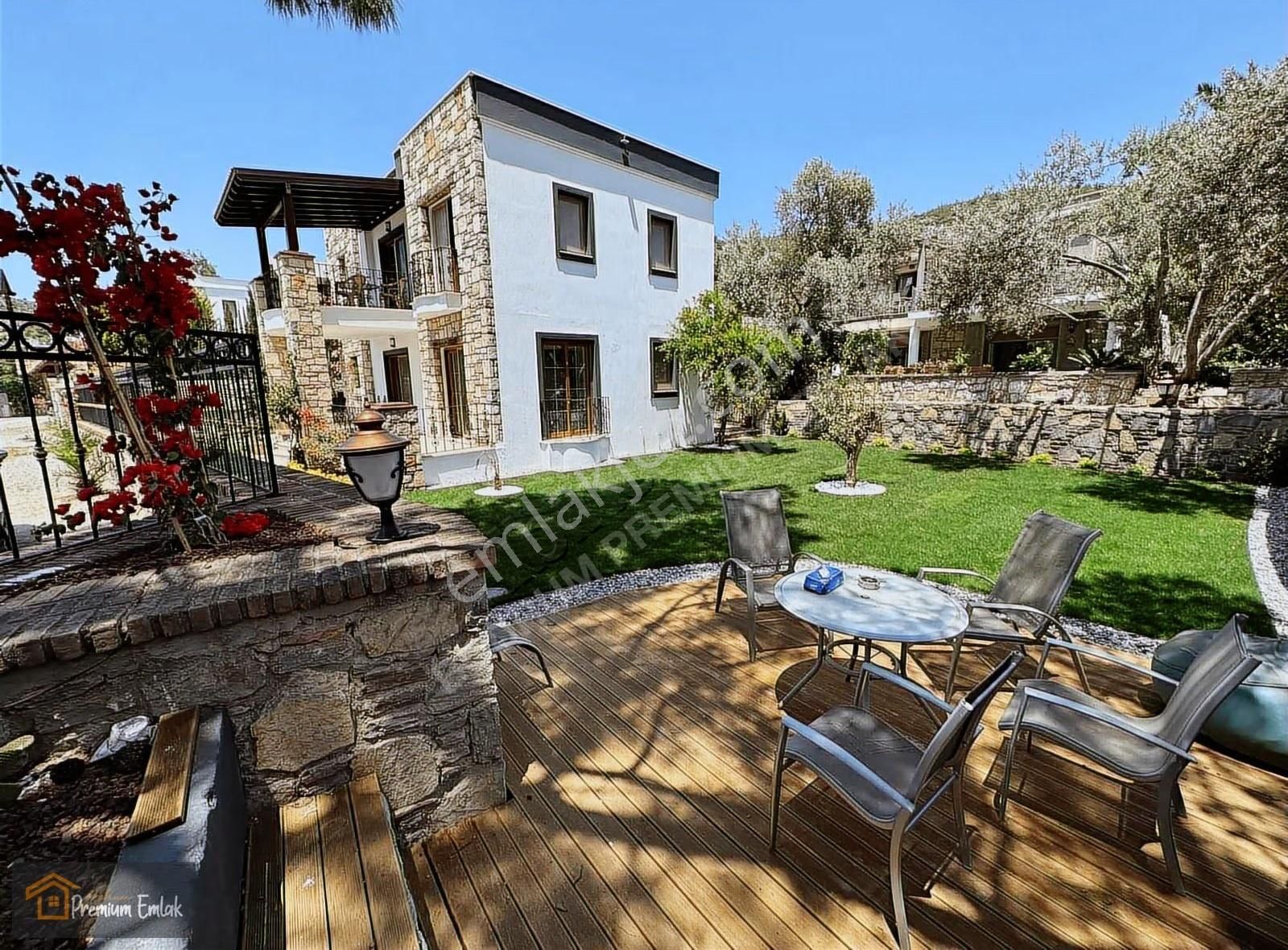 Bodrum Merkez Türk Kuyusu 3+1 Geniş Bahçeli Eşyalı Daire - Görsel 2