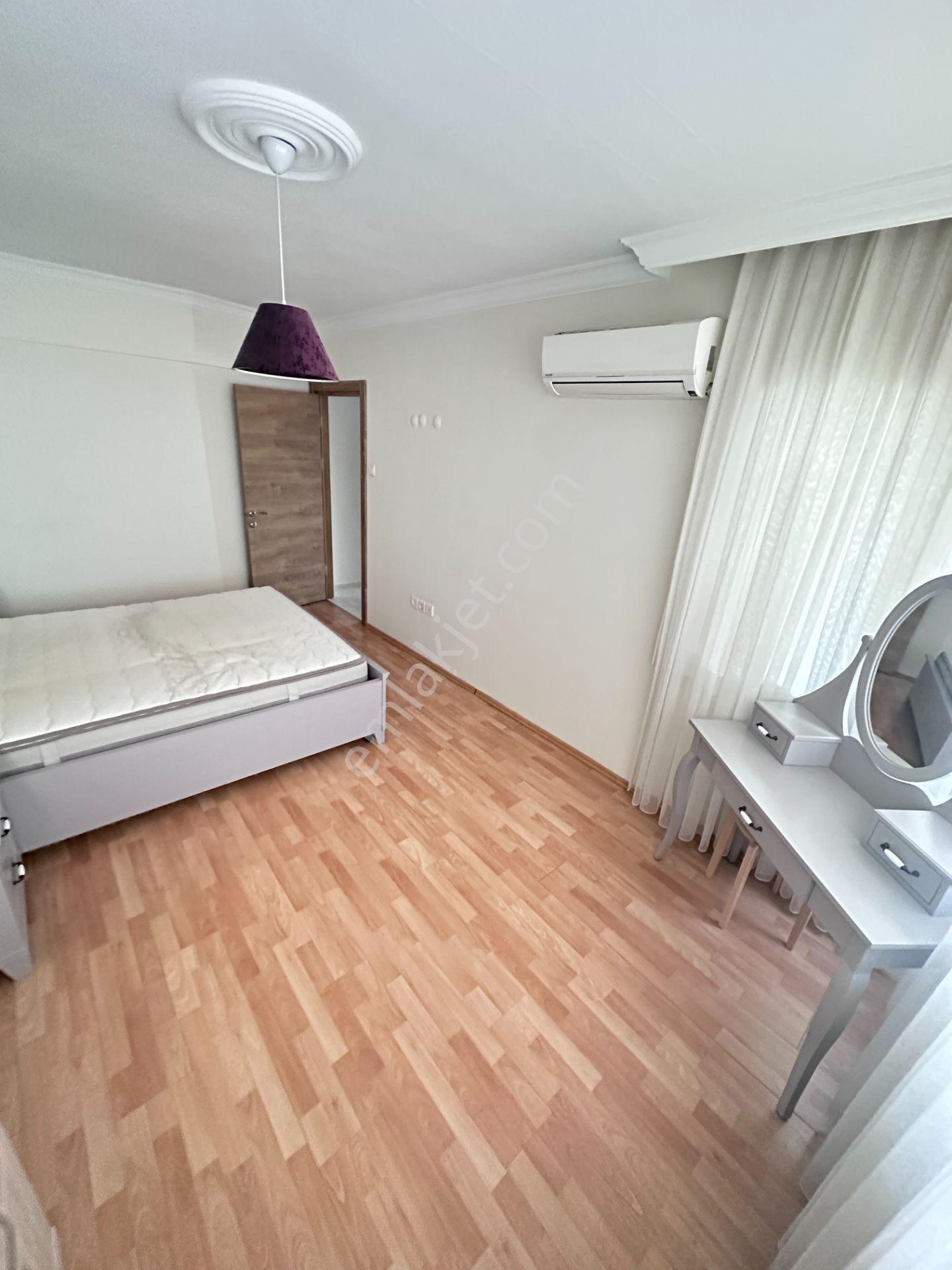 Mert Uçar'dan Kiralık Karşıyaka Da Boş Ara Kat Daire - Görsel 30