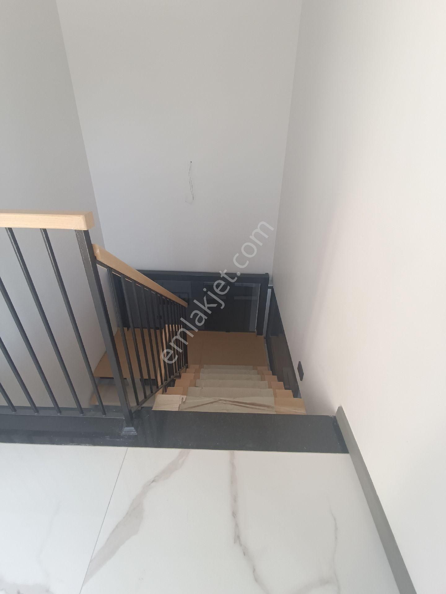 Kuşadası Merkezde Satılık 4+1 Dublex Daire - Görsel 22