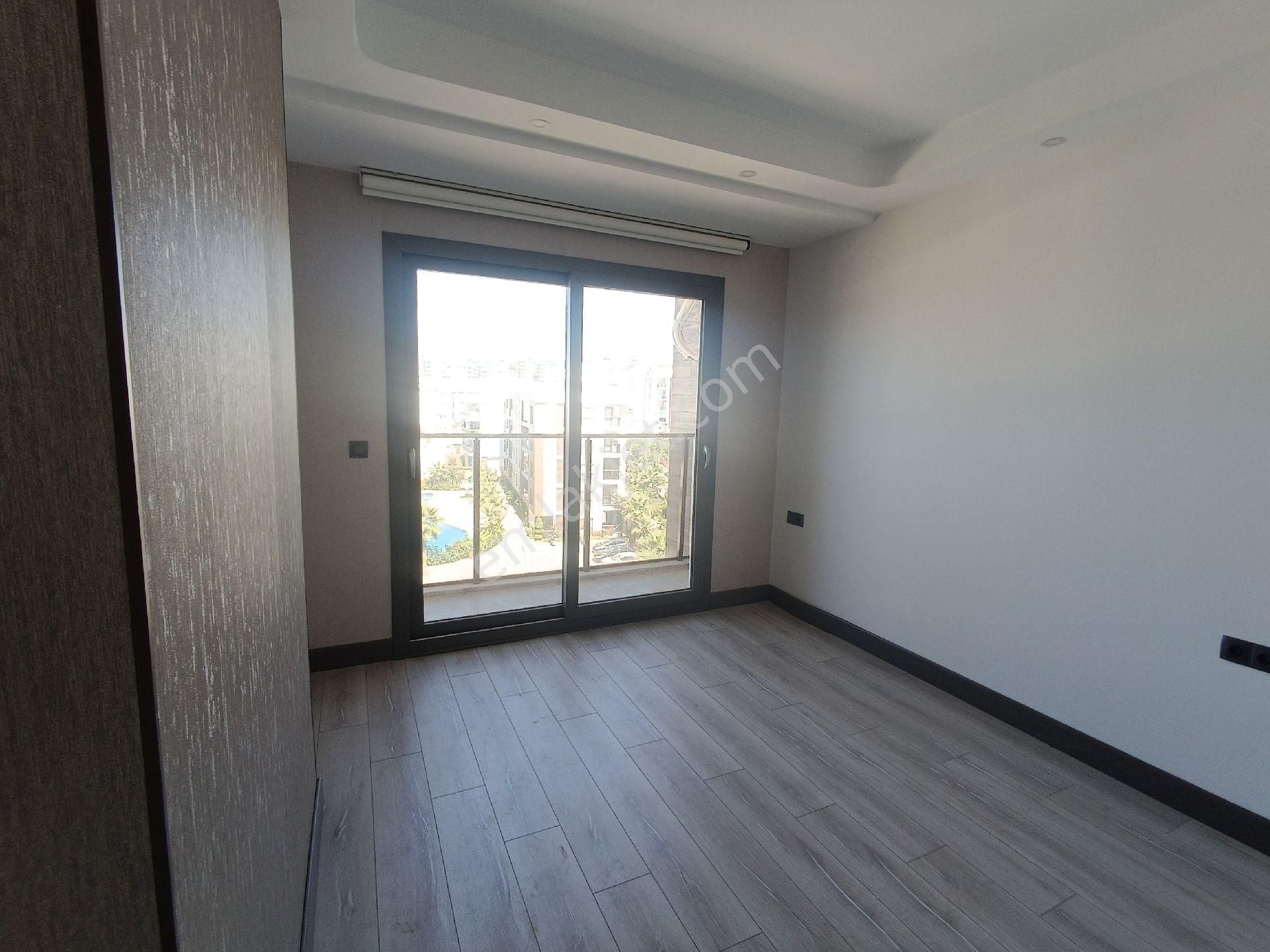 Kuşadası Merkezde 2+1 3+1 Sıfır Daireler - Görsel 21