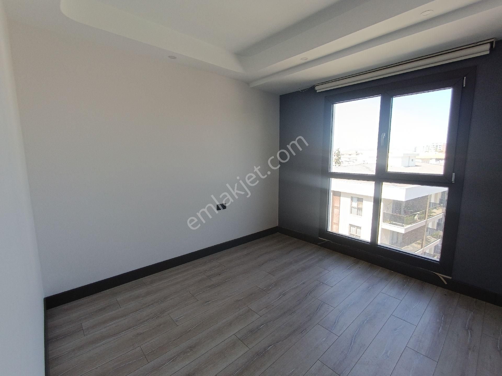 Kuşadası Merkezde 2+1 3+1 Sıfır Daireler - Görsel 18