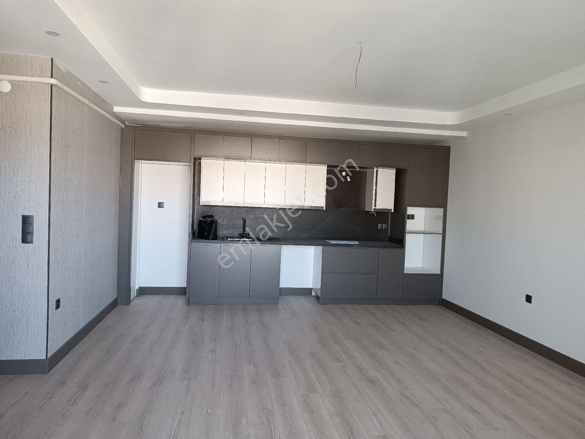 Kuşadası Merkezde 2+1 3+1 Sıfır Daireler - Görsel 2