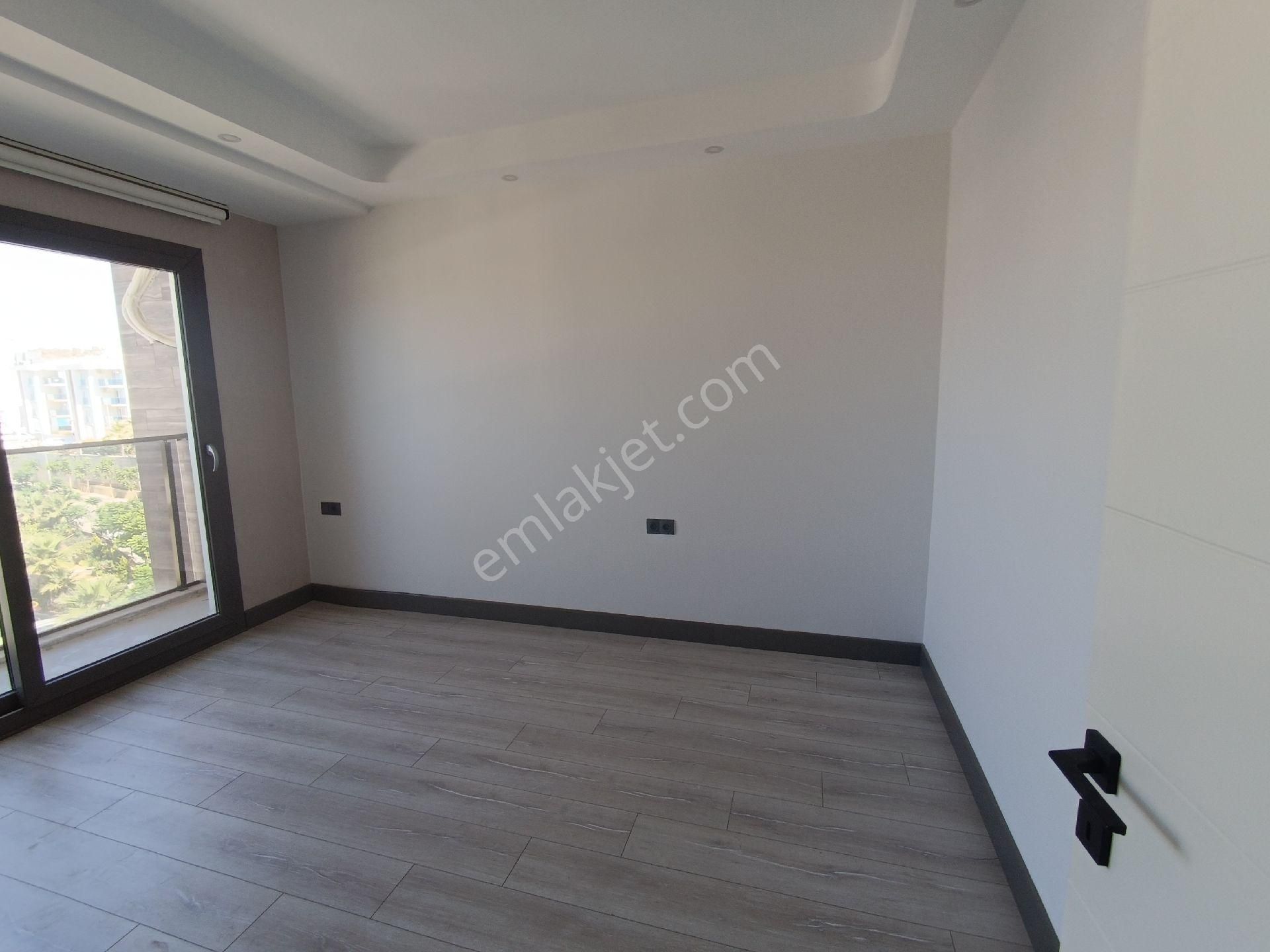 Kuşadası Merkezde 2+1 3+1 Sıfır Daireler - Görsel 20