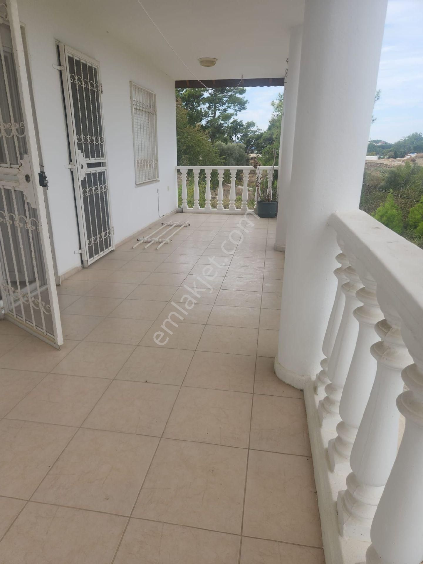 1 Dönüm Arsa İçerisinde Satılık Muhteşem Bir Villa Bu Fırsat Kaçmaz - Görsel 15