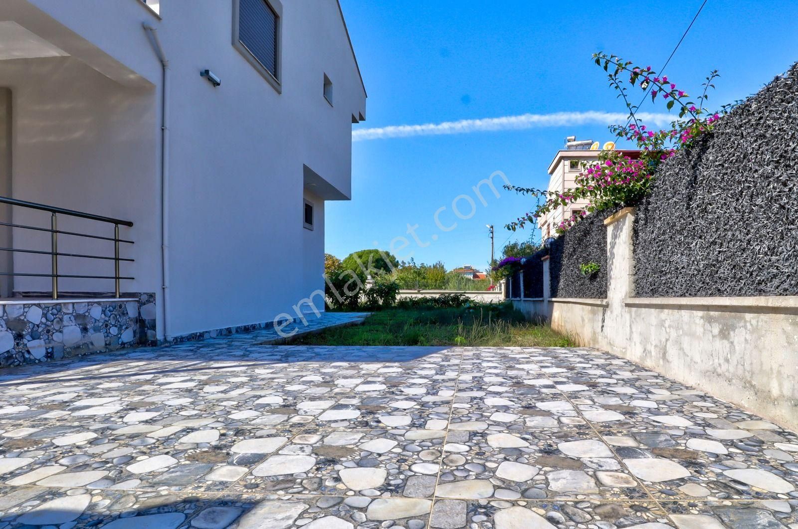 Deniz Manzaralı-plaja 100 Met. Tam Müstakil 4+1 Sıfır Lüks Villa - Görsel 22