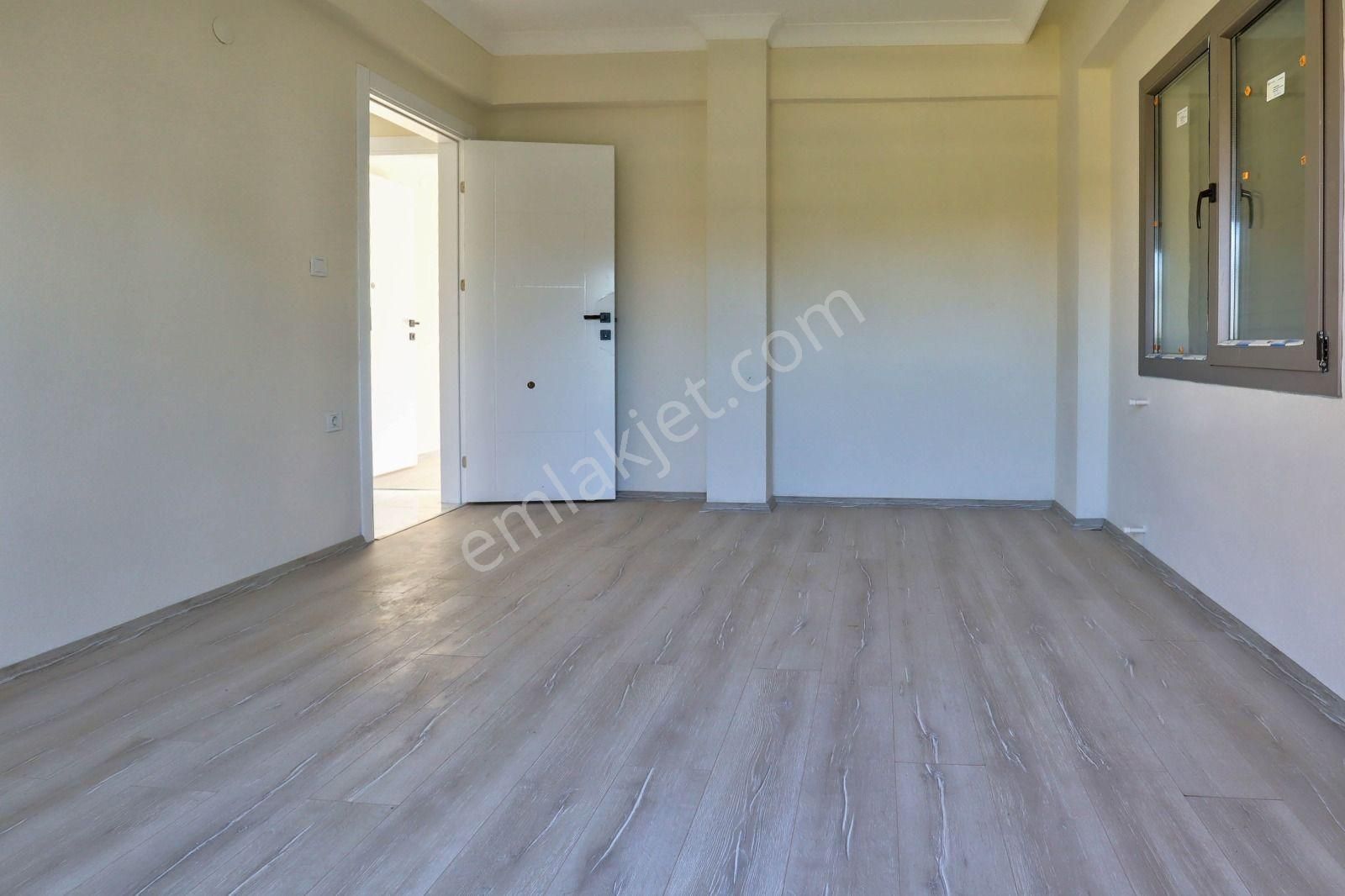 Deniz Manzaralı-plaja 100 Met. Tam Müstakil 4+1 Sıfır Lüks Villa - Görsel 19