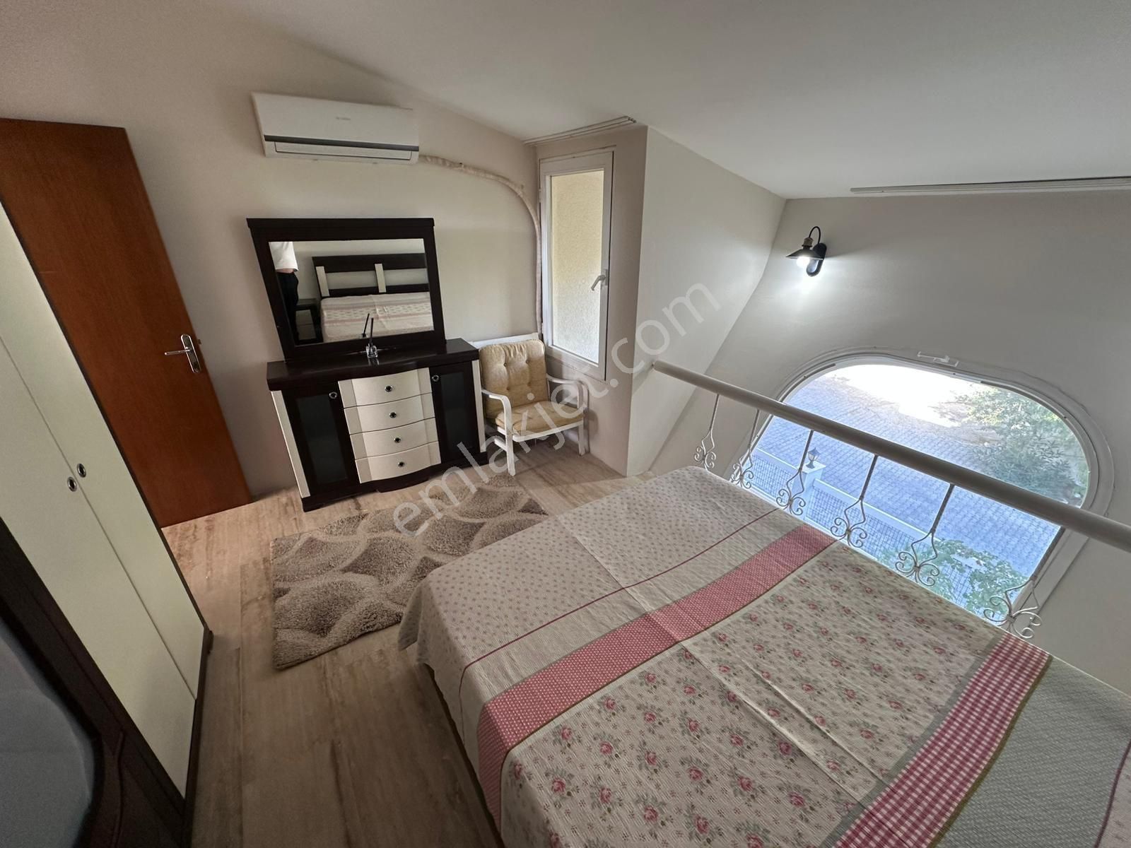 Kuşadası Kadınlar Denizi Plaja 300m Havuzlu Site 4+1 Doğalgazlı Manzaralı Satılık Villa - Görsel 17