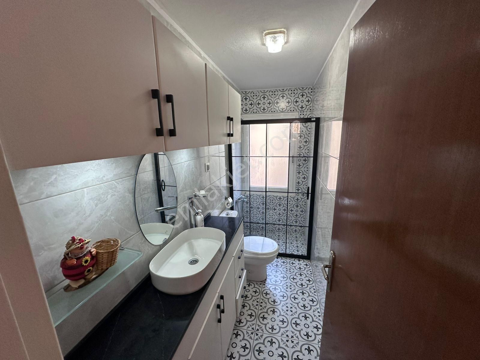 Kuşadası Kadınlar Denizi Plaja 300m Havuzlu Site 4+1 Doğalgazlı Manzaralı Satılık Villa - Görsel 34