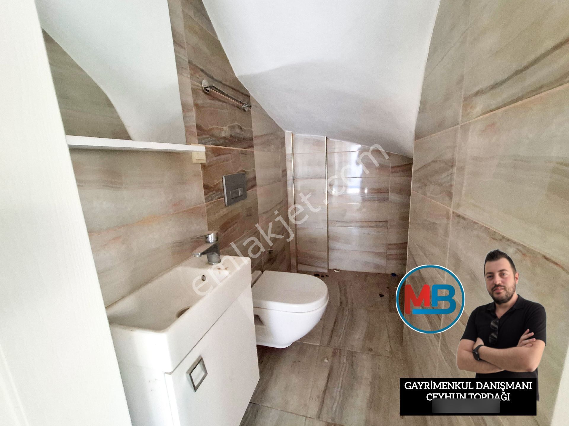 Didimde Satılık 3+1 Villa Havuzlu Bahçeli Ön Cephe Havuz Cepheli Müstakil Tripleks ! - Görsel 14