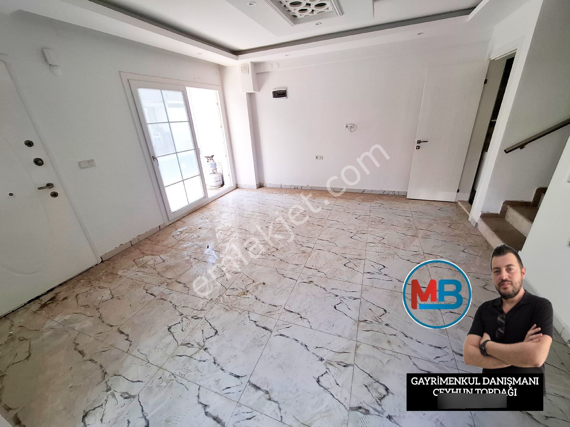 Didimde Satılık 3+1 Villa Havuzlu Bahçeli Ön Cephe Havuz Cepheli Müstakil Tripleks ! - Görsel 11