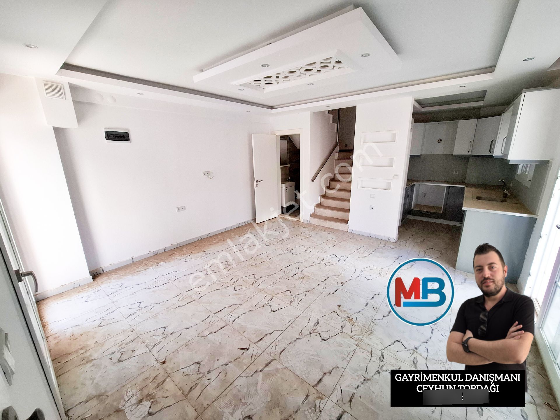 Didimde Satılık 3+1 Villa Havuzlu Bahçeli Ön Cephe Havuz Cepheli Müstakil Tripleks ! - Görsel 7