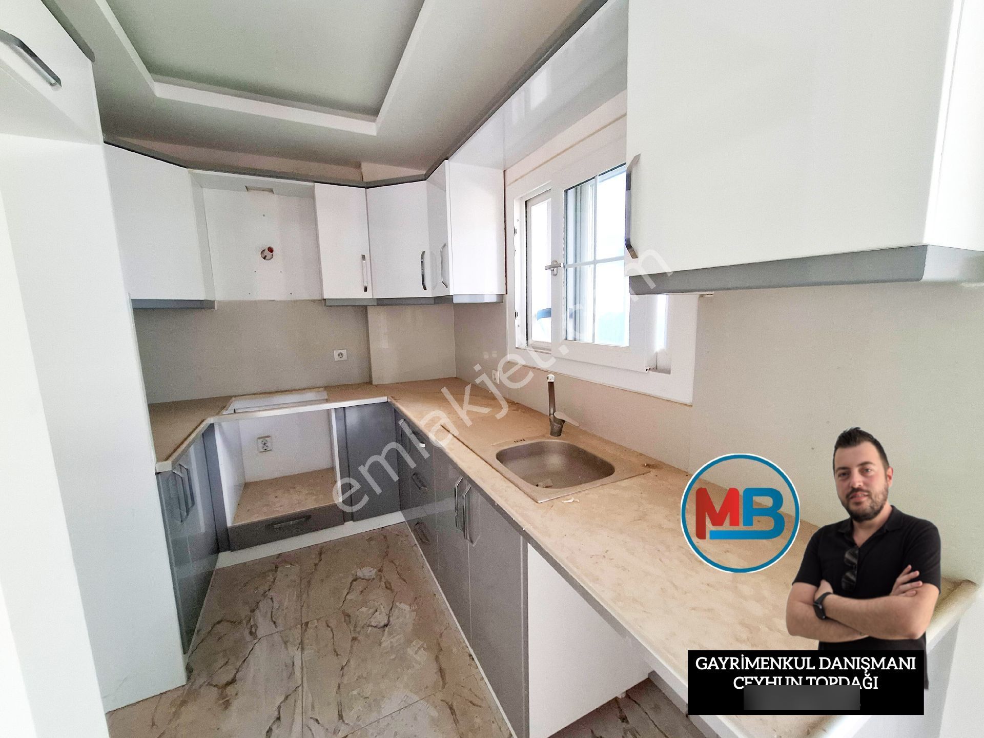 Didimde Satılık 3+1 Villa Havuzlu Bahçeli Ön Cephe Havuz Cepheli Müstakil Tripleks ! - Görsel 8