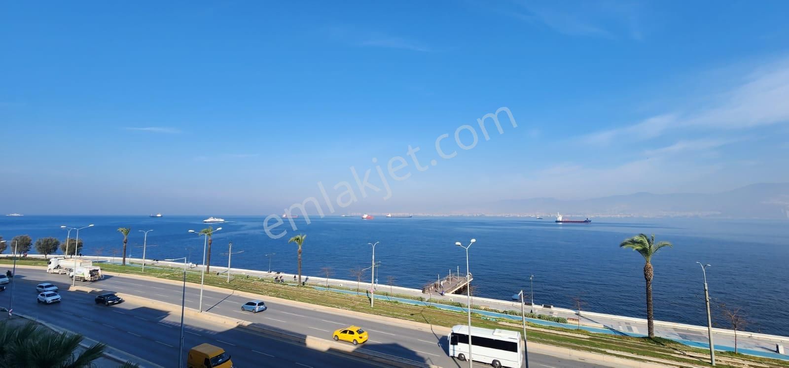 Körfez Manzaralı Satılık Yalı Dairesi - Görsel 3