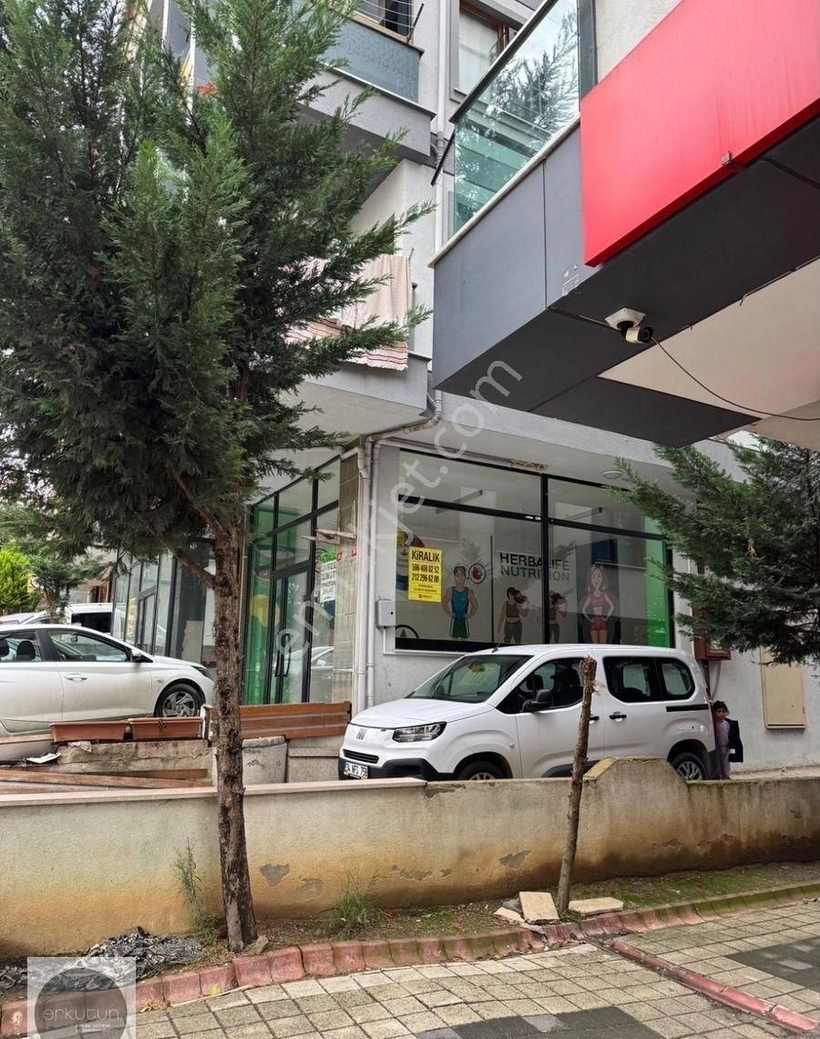 Erkutun'dan Sancaktepe Safa Mahallesi'nde Ön Kullanımlı Depolu Kiralık Dükkân - Görsel 9