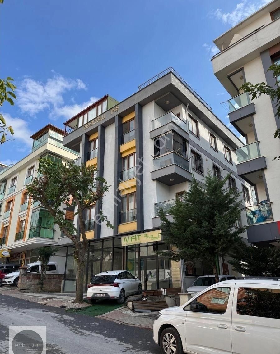 Erkutun'dan Sancaktepe Safa Mahallesi'nde Ön Kullanımlı Depolu Kiralık Dükkân - Görsel 25
