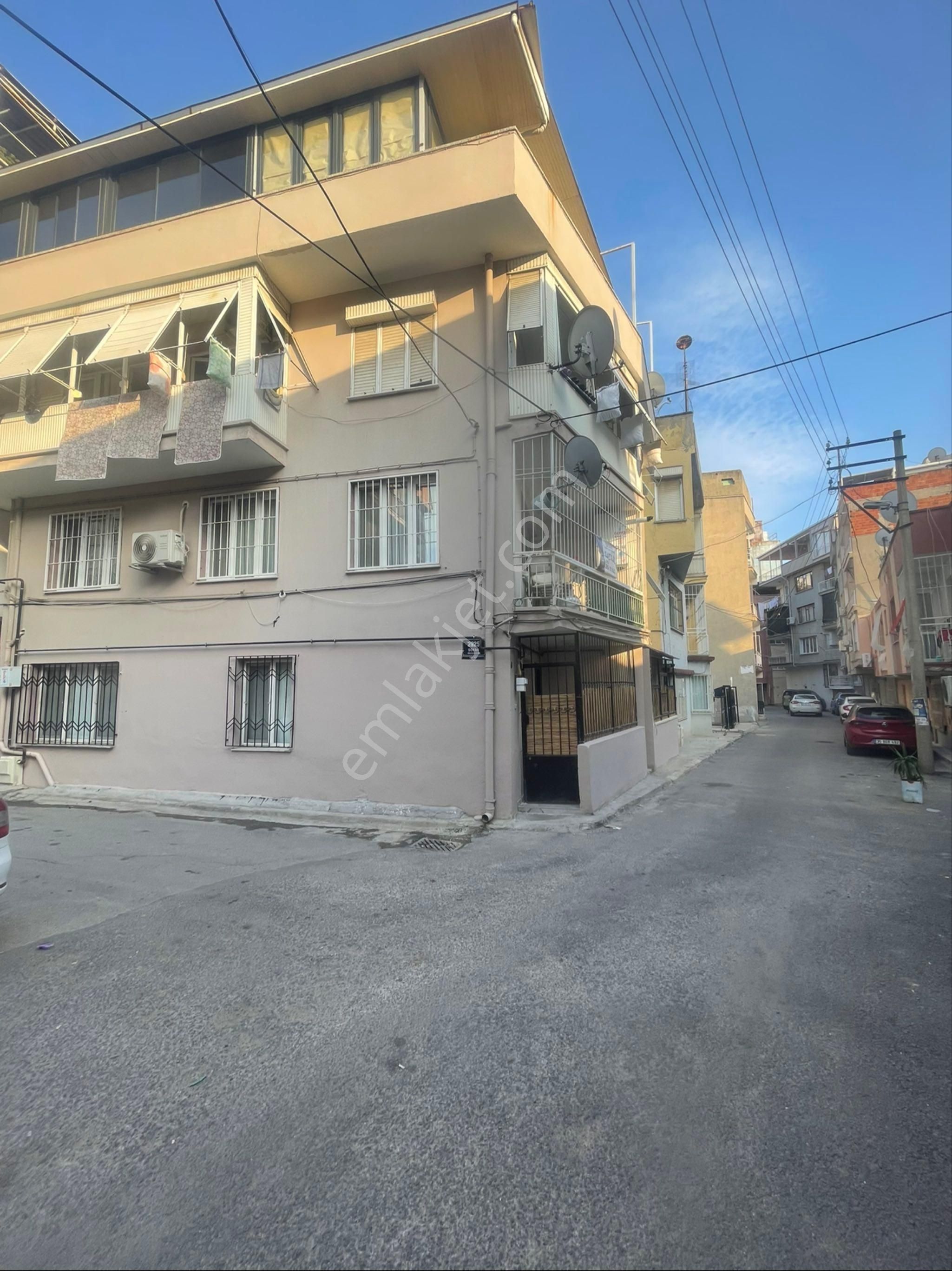 Bozyaka Cadde Ve Hastane Yakını Acil Satılık 2+1 Arakat Daire - Görsel 5