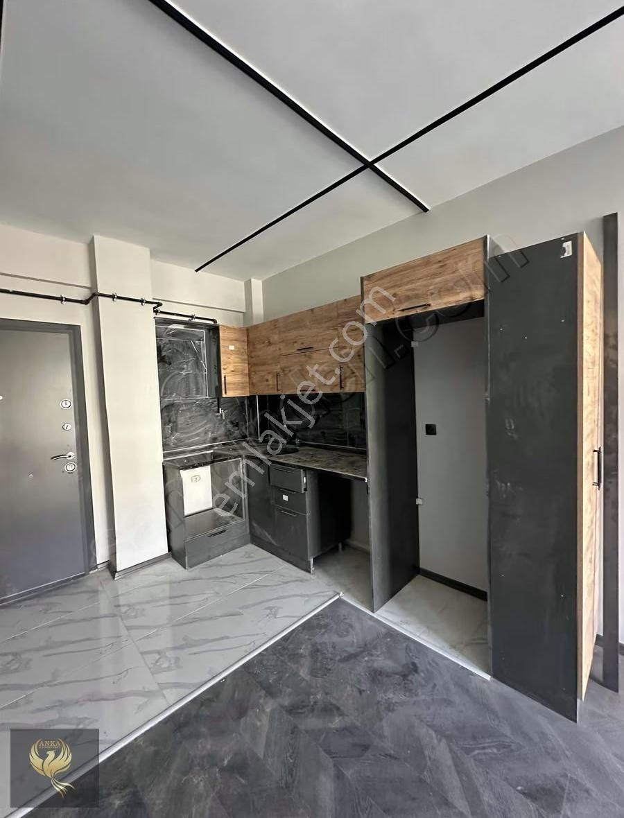 Atakumda Havuzlu Sitede Havuz Manzaralı Satılık 1+1 - Görsel 4