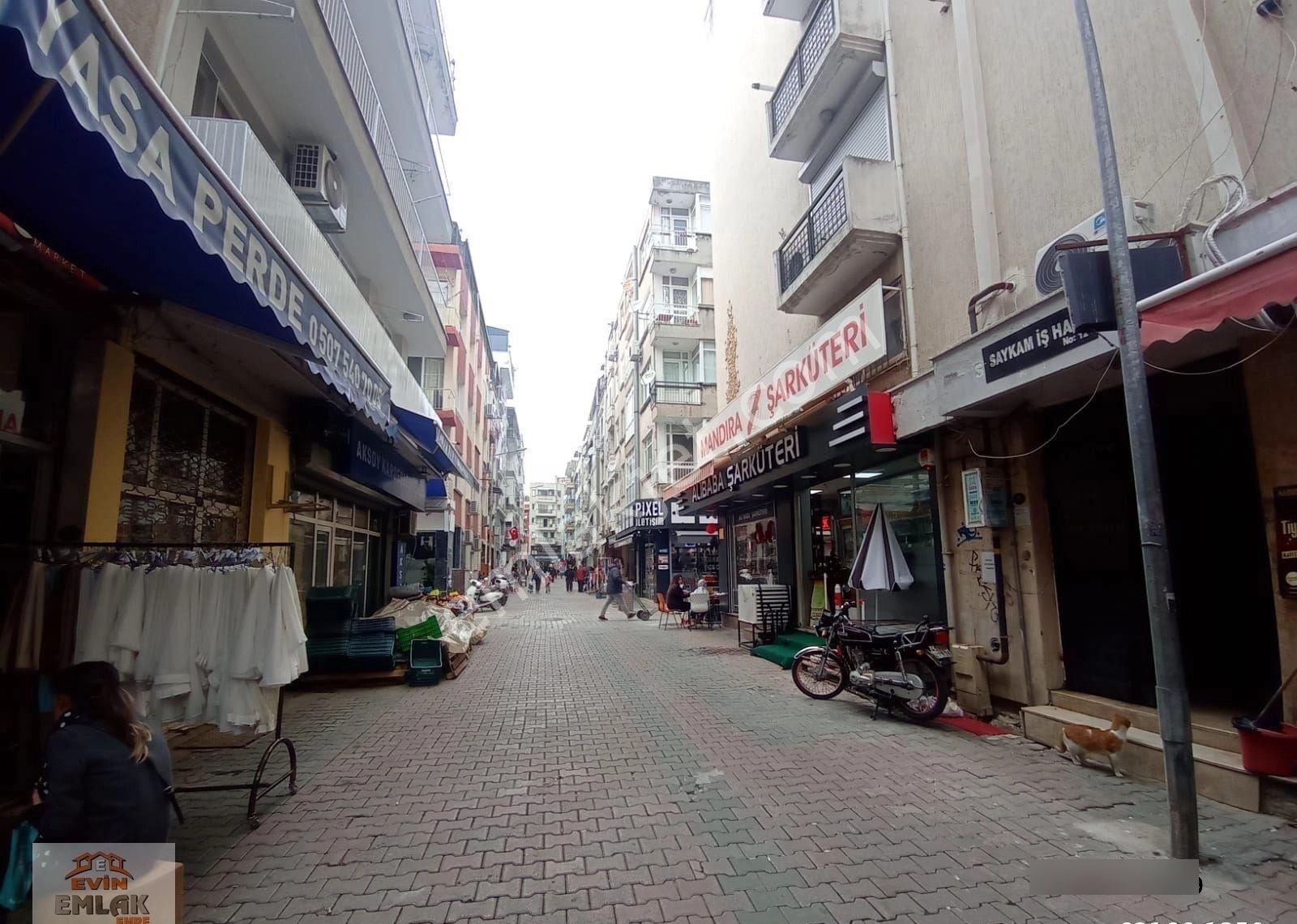 Karşıyaka Çarşı'da Doğalgazlı Çift Cepheli 3+1 Arakat Daire - Görsel 2