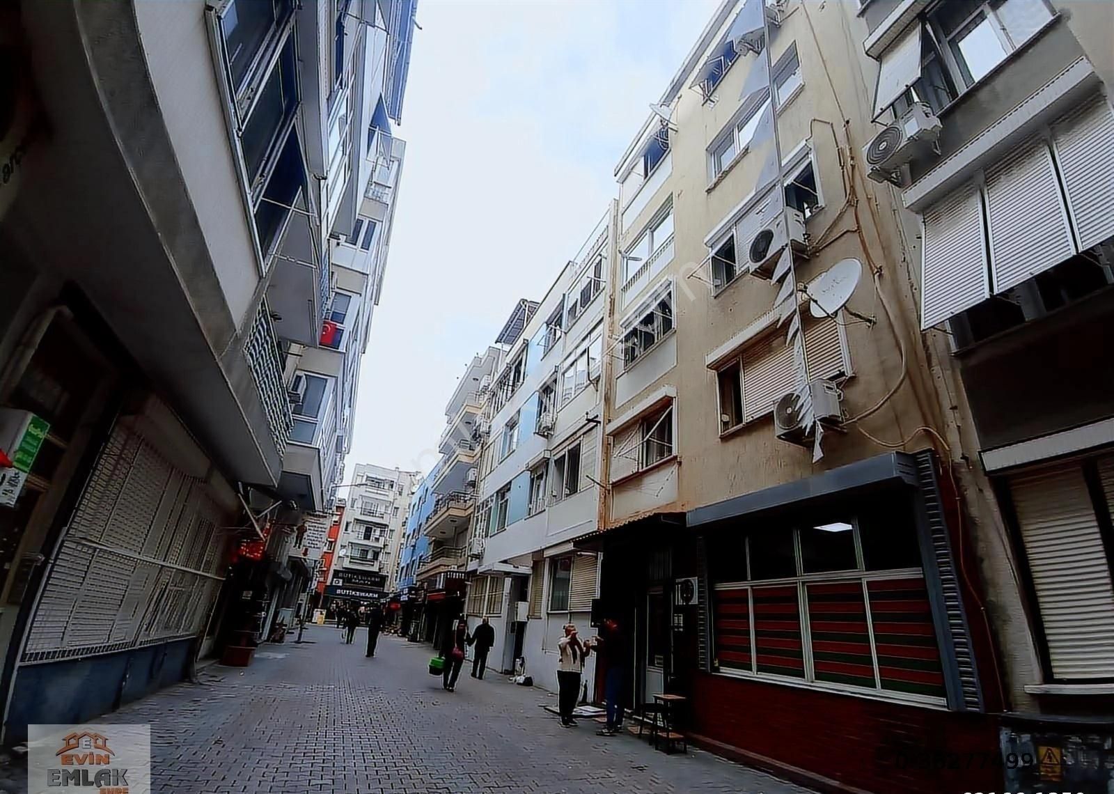 Karşıyaka Çarşı'da Doğalgazlı Çift Cepheli 3+1 Arakat Daire - Görsel 8