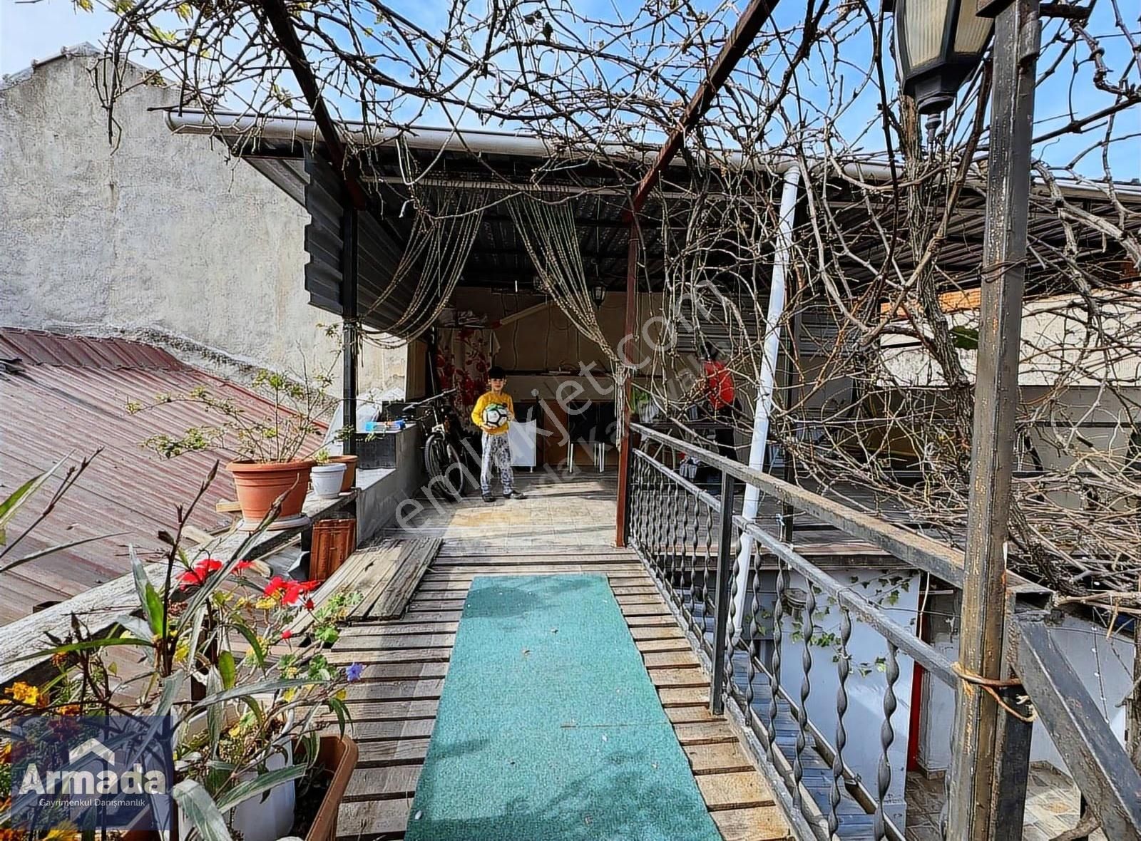 Bornova Altındağ Birlik Mah. Satılık Tek Katlı 3+1 Müstakil Ev - Görsel 20