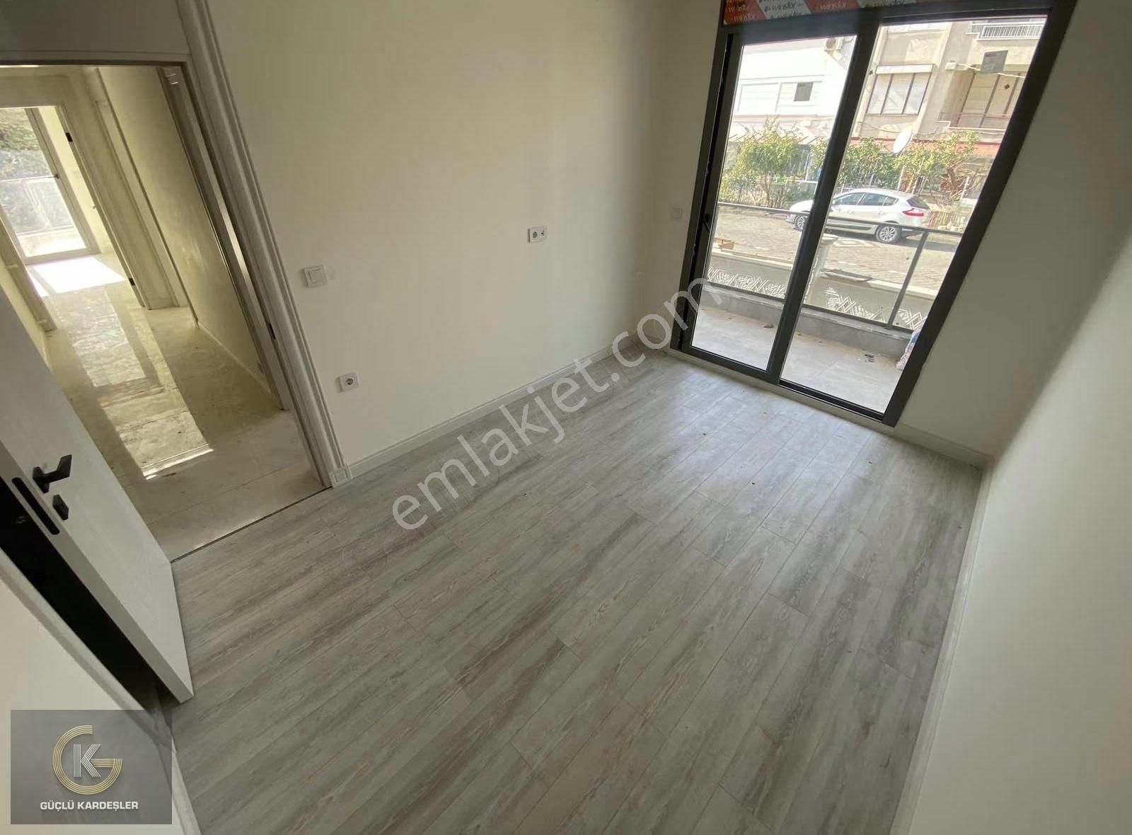 Güçlü Kardeşler Denize 50mt Asansörlü Bina Lüks Daireler - Görsel 5