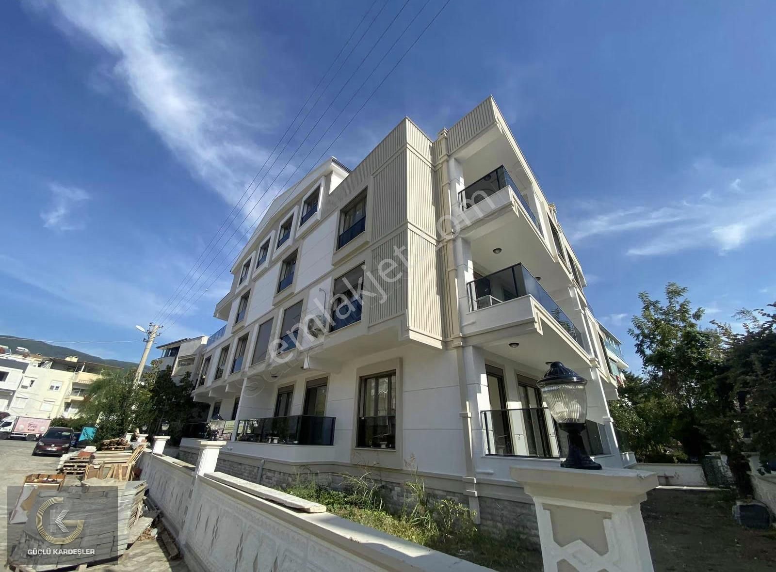 Güçlü Kardeşler Denize 50mt Asansörlü Bina Lüks Daireler - Görsel 27