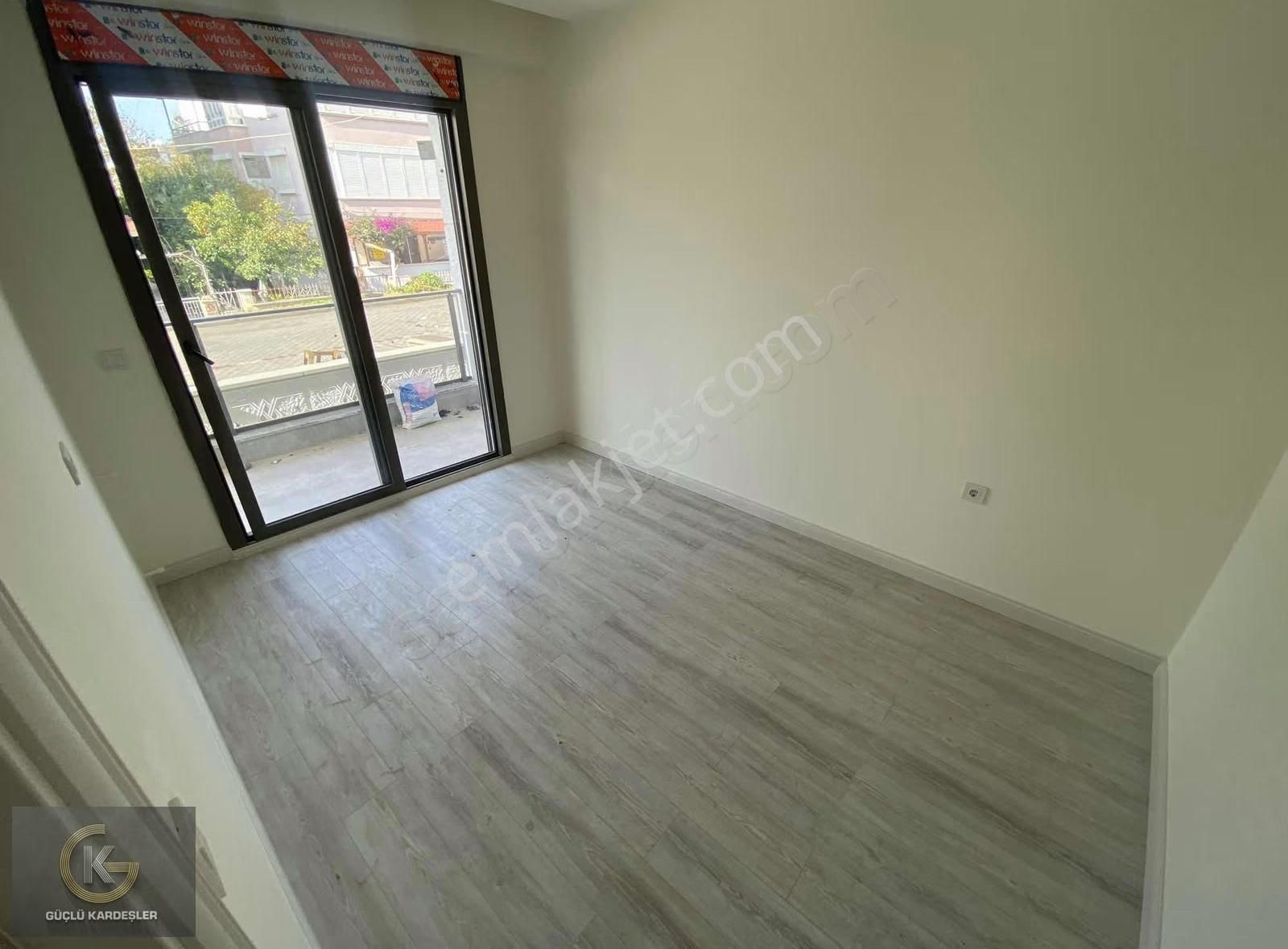 Güçlü Kardeşler Denize 50mt Asansörlü Bina Lüks Daireler - Görsel 22