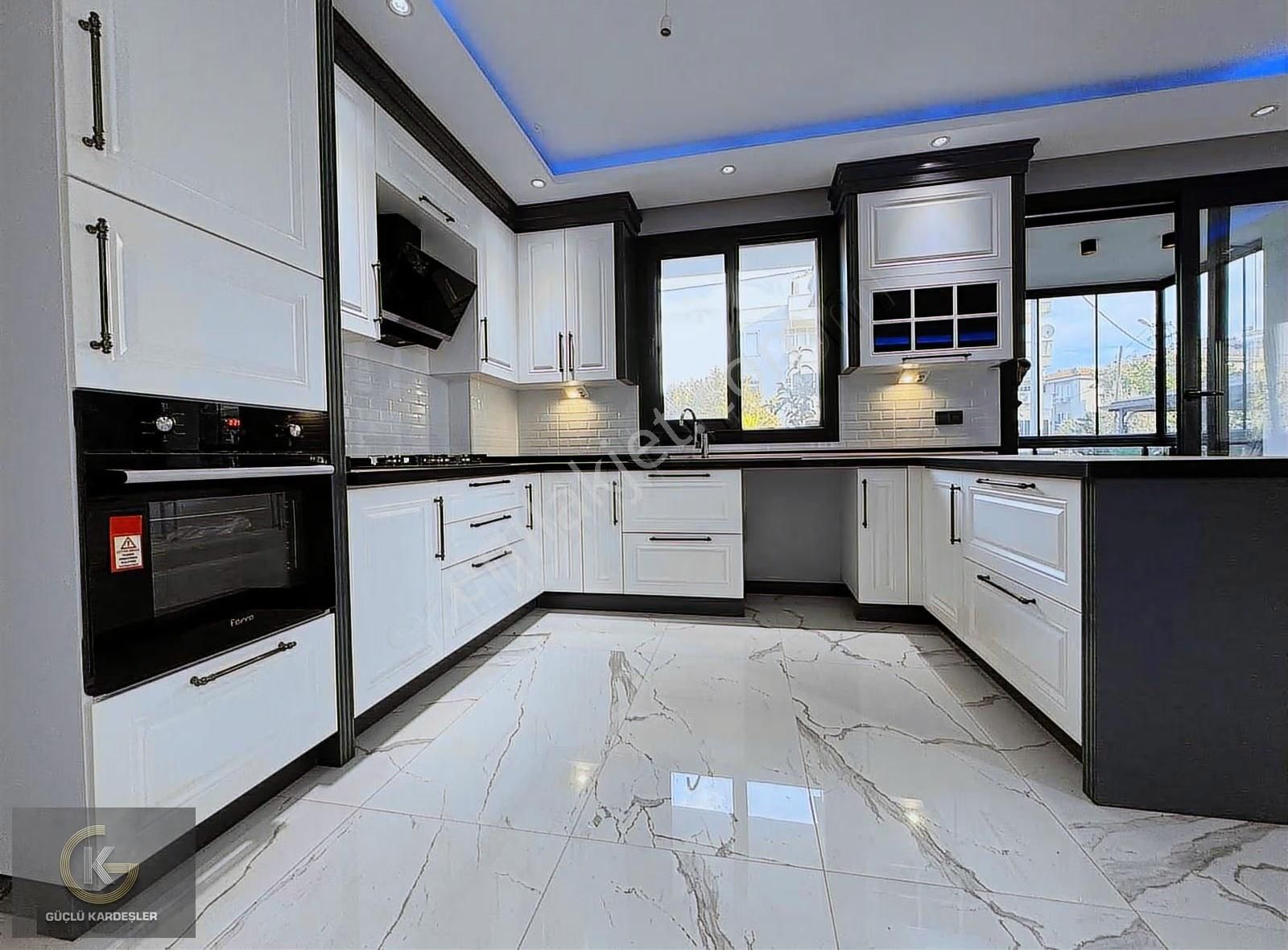 Güçlü Kardeşler Altınoluk Merkezde 4+1 Tam Müstakil Lüks Villa - Görsel 21