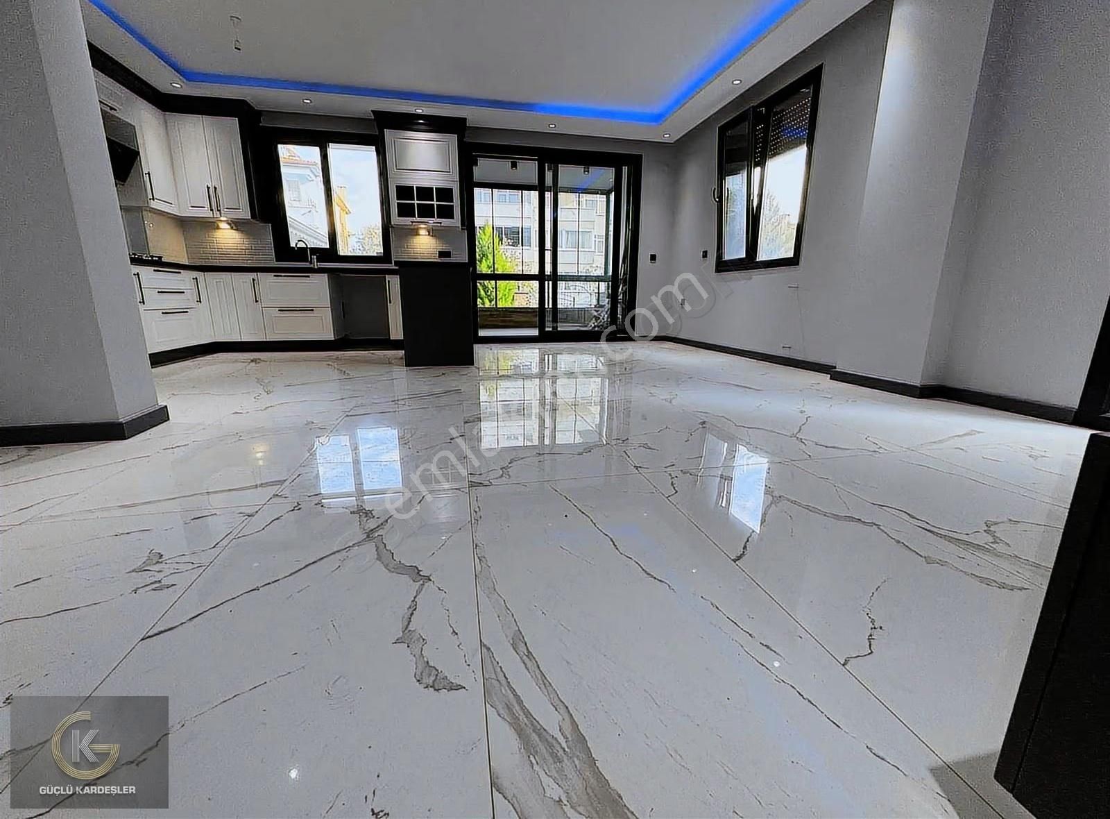 Güçlü Kardeşler Altınoluk Merkezde 4+1 Tam Müstakil Lüks Villa - Görsel 29