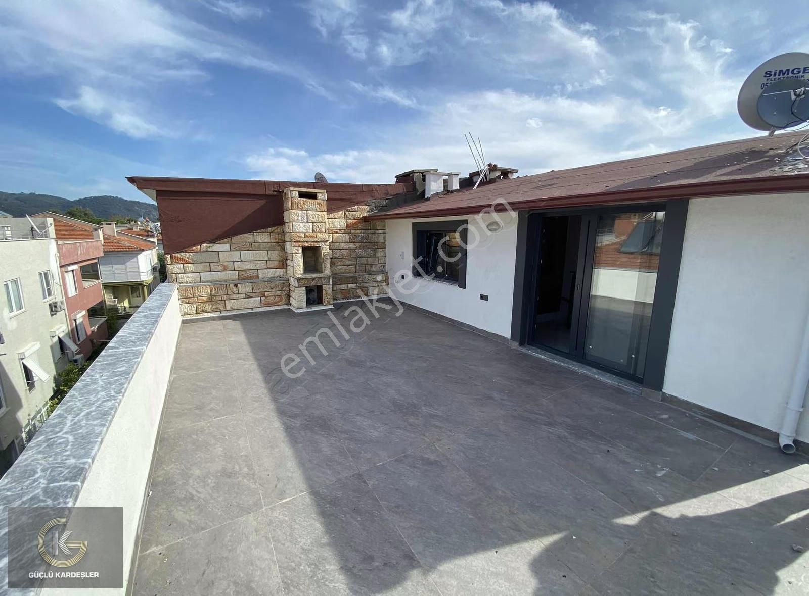 Güçlü Kardeşler Denize 150mt 1+1 Teraslı Dubleks Daire - Görsel 18