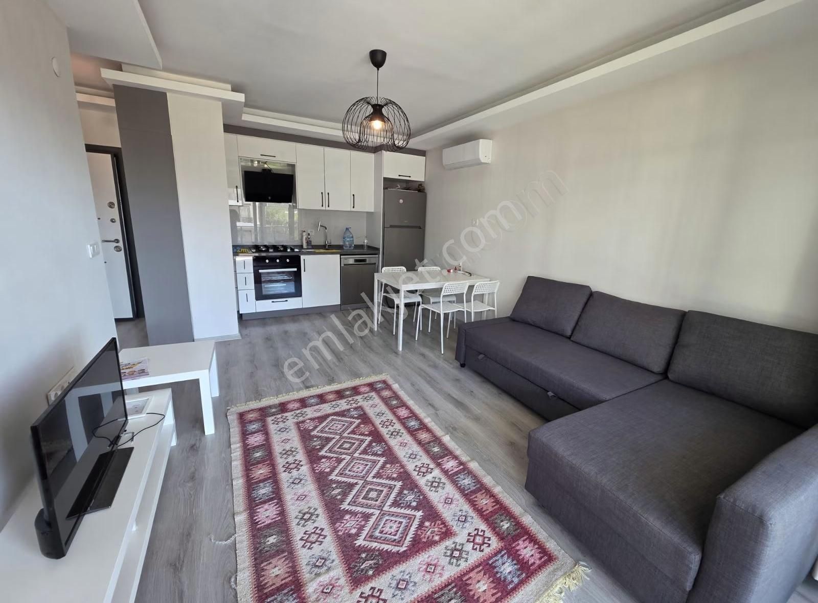 Ara Kat Eşyalı 1+1 / Havuz Manzaralı / İskan Var / Yeniköy - Görsel 2