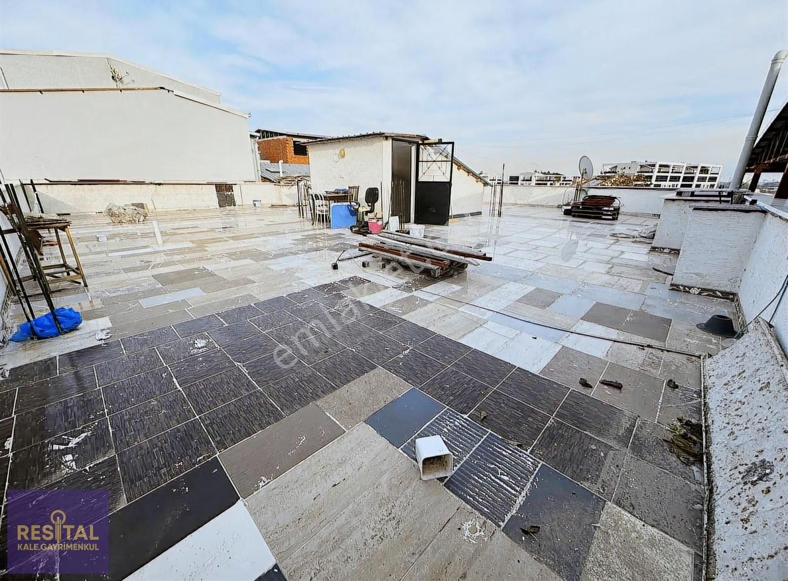 Yunuseli'de 2 Katlı 4 Daire Müstakil Bina