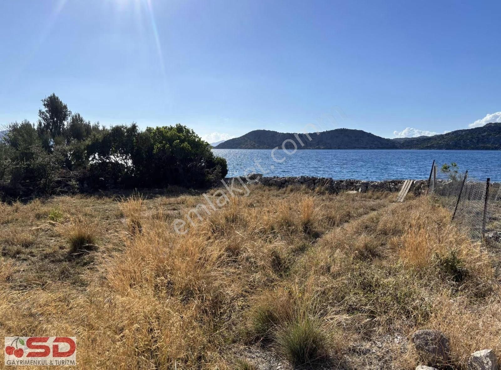 Denize 10 Mt De 128 M2 Arsa İçinde Tiny House Elektrik - Görsel 8