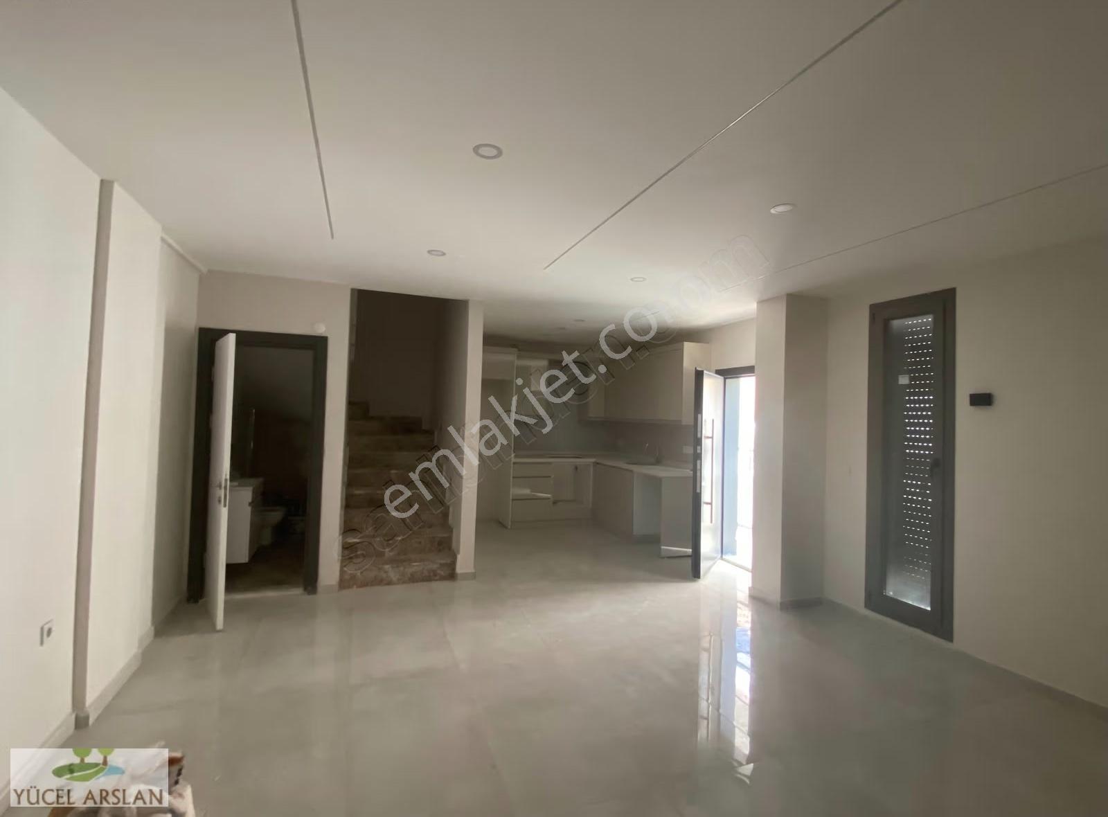 Didim Efelerde Müstakil Girişli Lüx 3+1 Sıfır Villa - Görsel 17