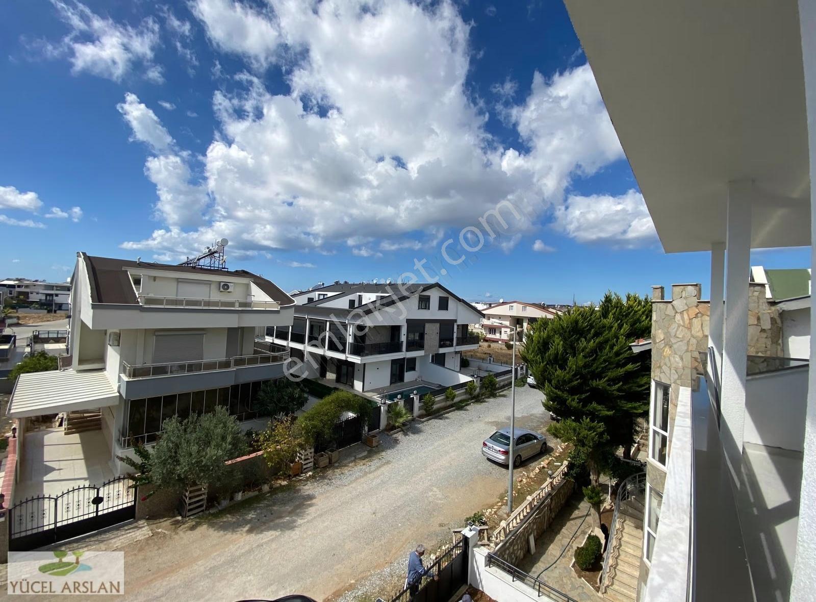 Didim Efelerde Müstakil Girişli Lüx 3+1 Sıfır Villa