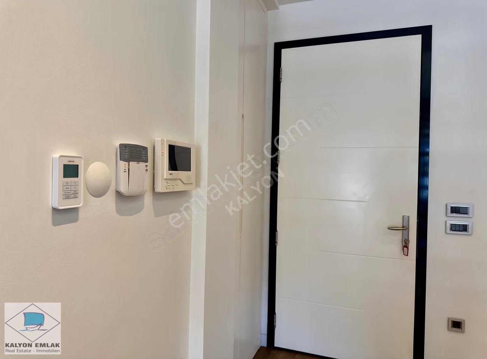 Alaçatı Çamlık Yol'da Satılık Tam Müstakil Özel Tasarımlı Villa - Görsel 18