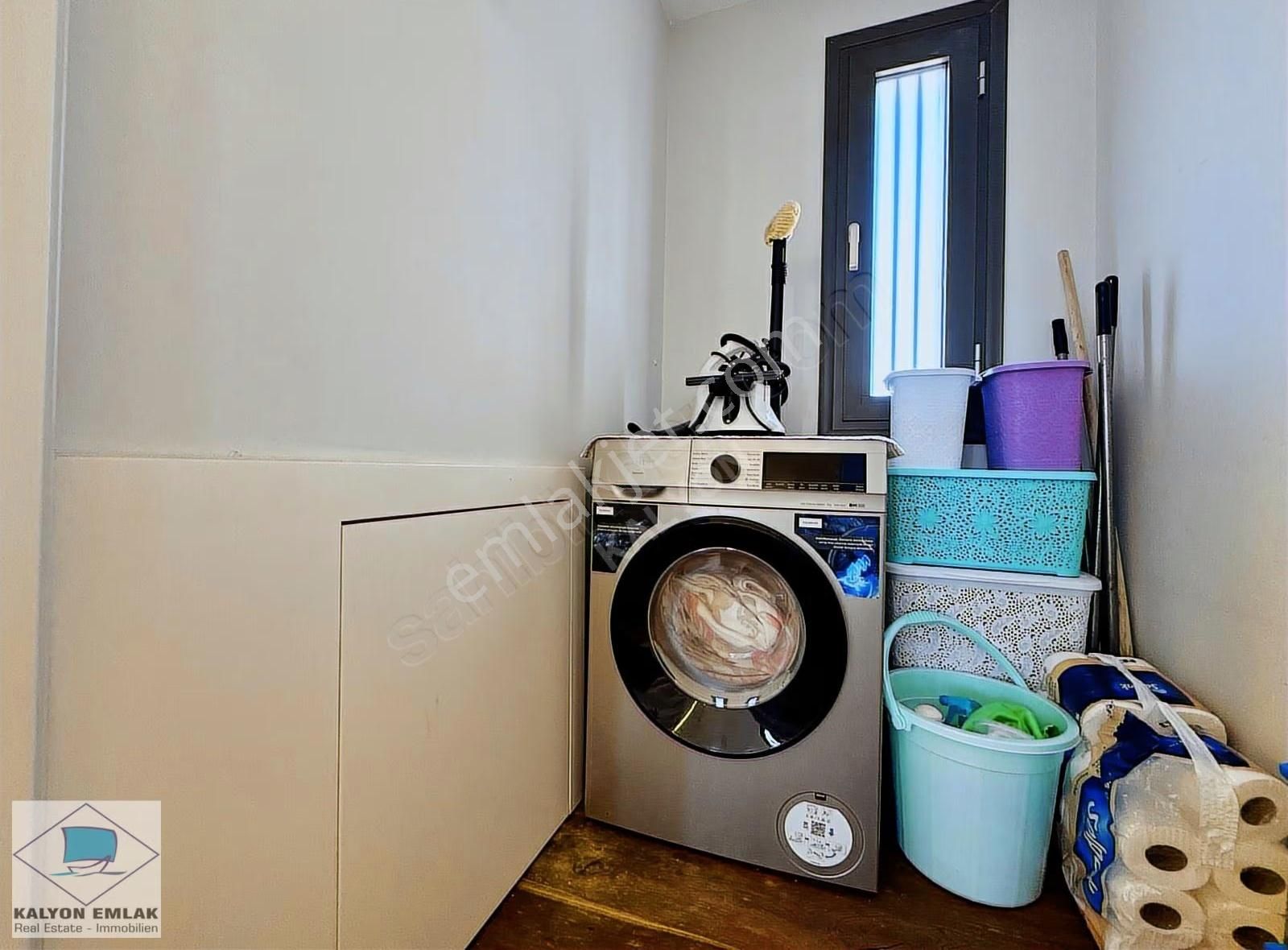 Alaçatı Çamlık Yol'da Satılık Tam Müstakil Özel Tasarımlı Villa - Görsel 30