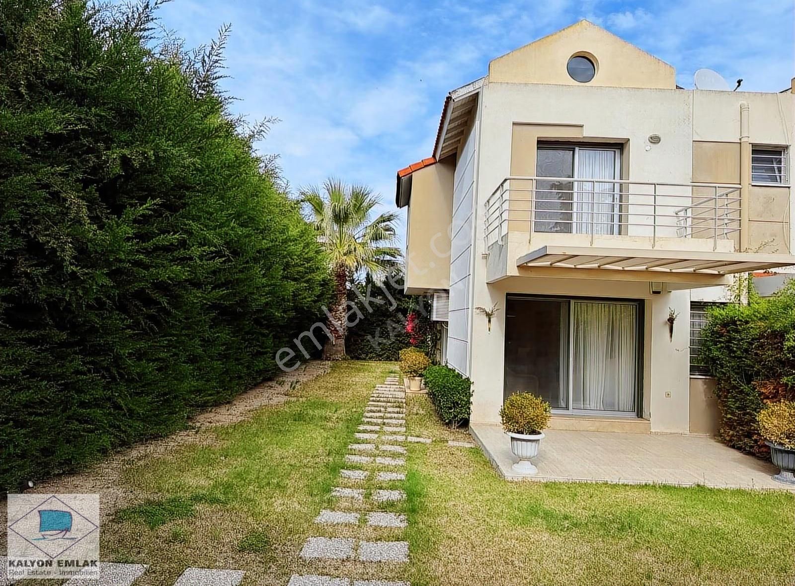 Alaçatı Çamlık Yol Göbene Mevkiinde Satılık İkiz Müstakil Villa - Görsel 35