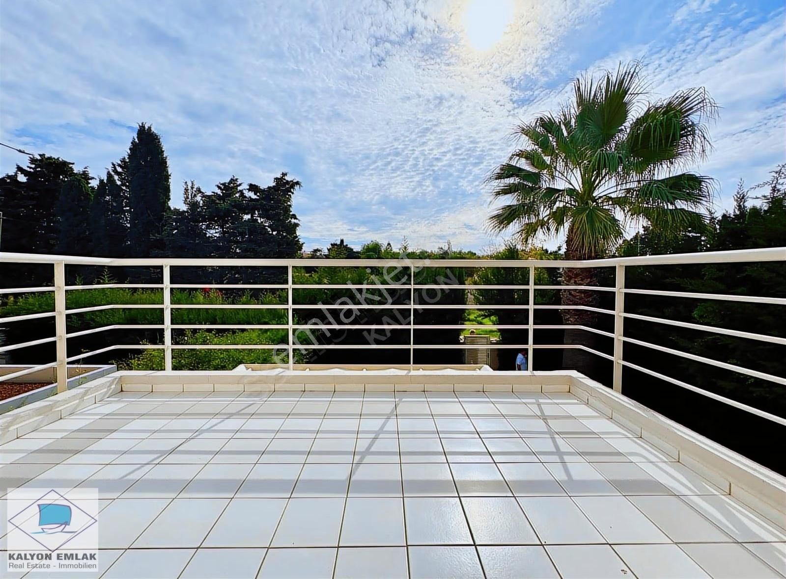 Alaçatı Çamlık Yol Göbene Mevkiinde Satılık İkiz Müstakil Villa - Görsel 17