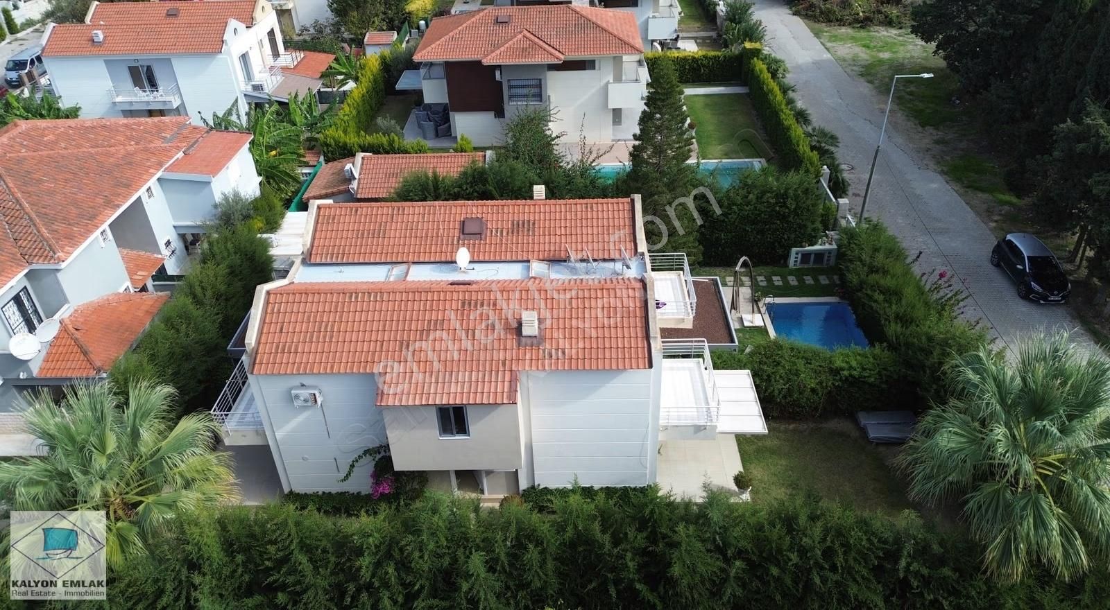 Alaçatı Çamlık Yol Göbene Mevkiinde Satılık İkiz Müstakil Villa - Görsel 33