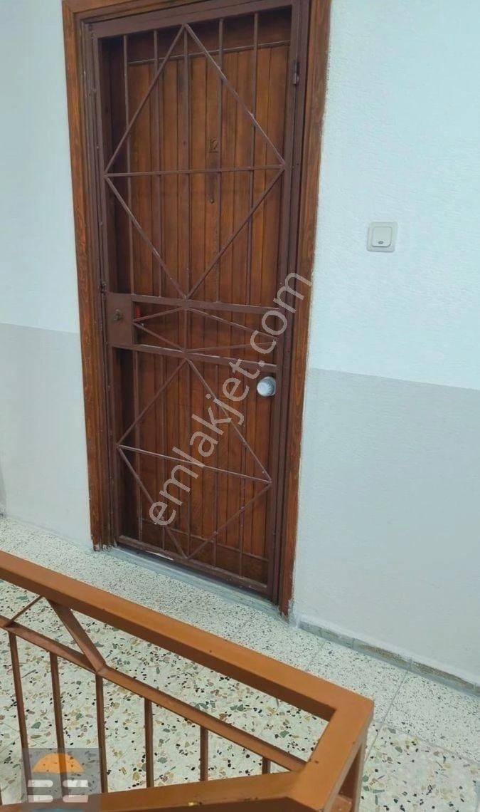 Ayvalık Sarımsaklı Da Denize Yakın Tadilatlı 3+1 Daire - Görsel 9