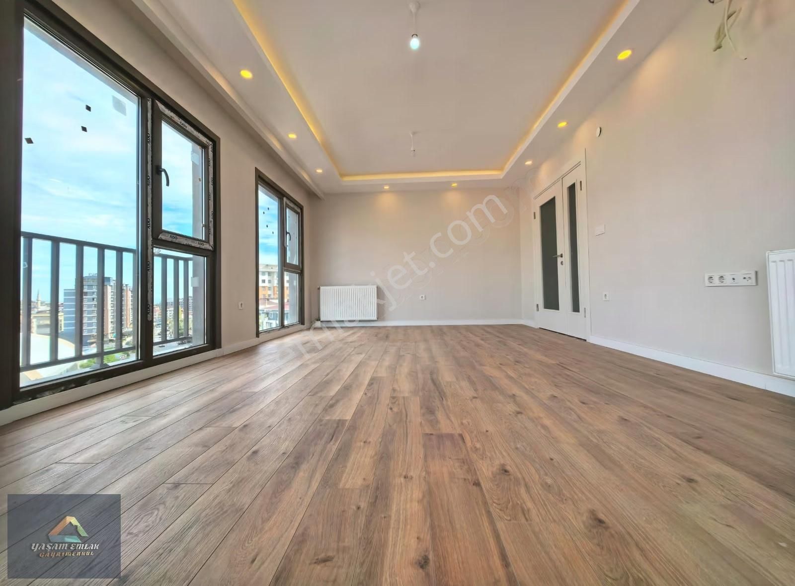 Yaşam'dan Velibaba Da Cadde Üzeri Sıfır Lüks Ara Kat 2+1 Satılık