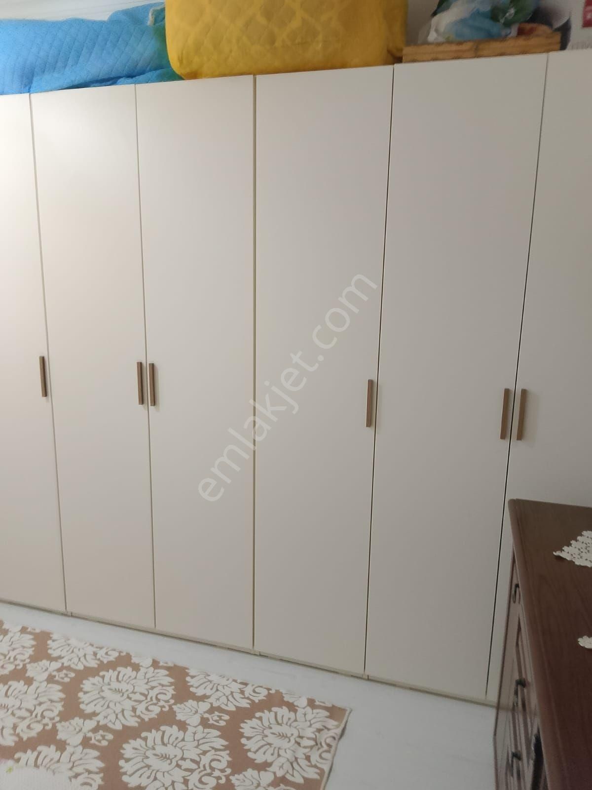 Çınarcık Plaşlar Mevkii Havuzlu Sitede Geniş 1+1 Kapalı Cam Balkonlu Satılık Daire - Görsel 2