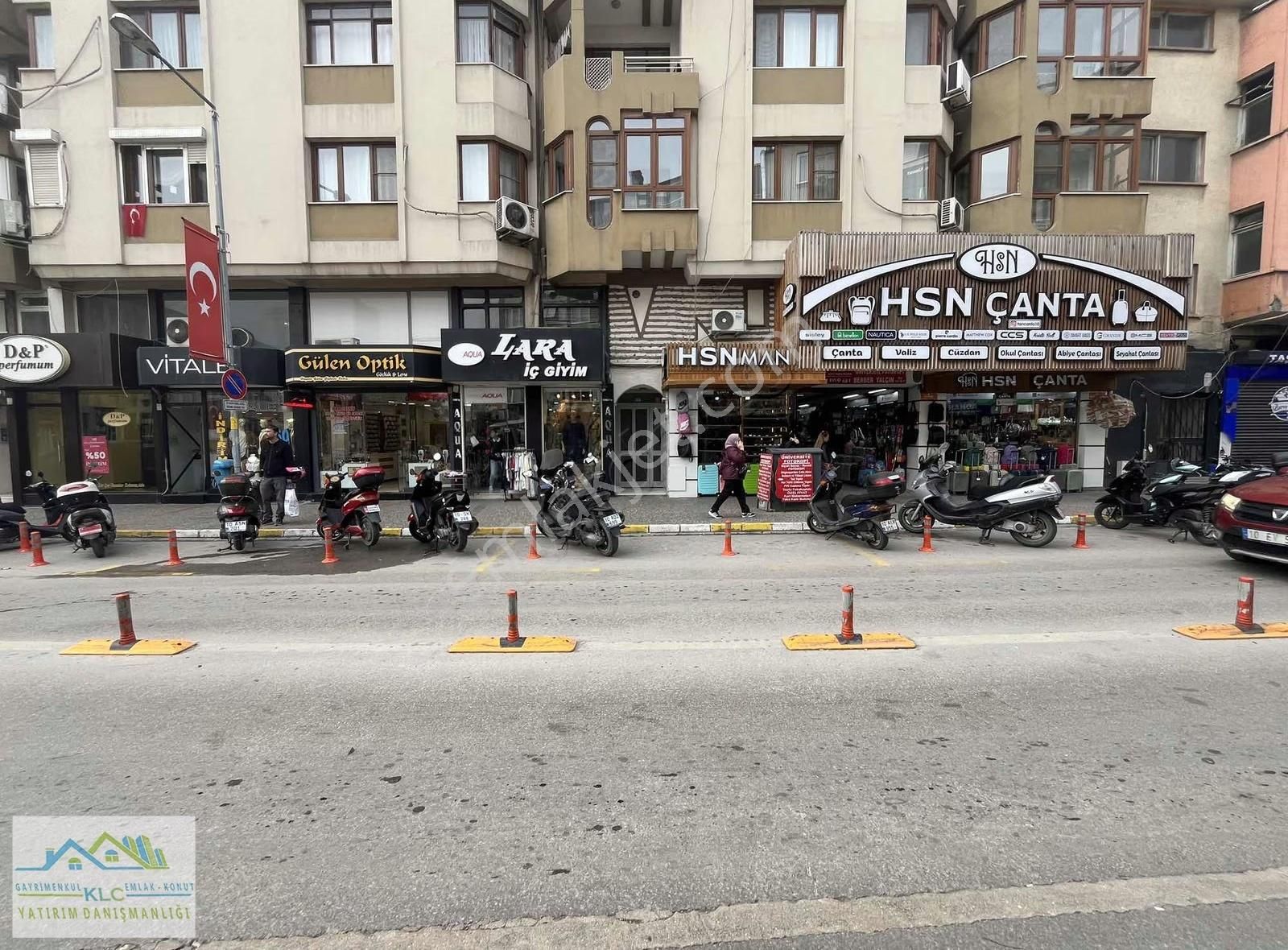 Klc'den Çarşı Merkezde Kullanışlı Kafetarya İçinde Uygun