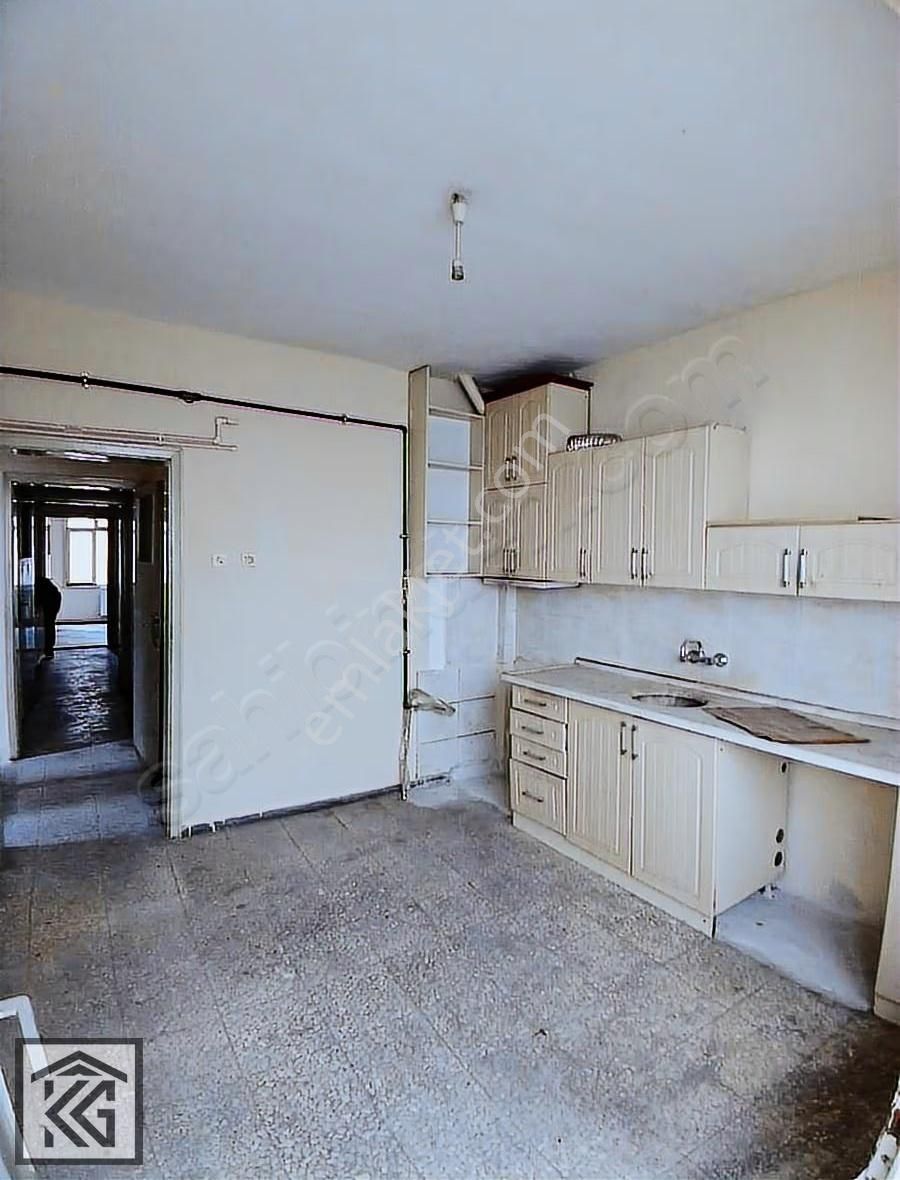 Kocalar'dan Çarşı Merkeze Yakını 3.kat 3+1 Boş Daire - Görsel 6