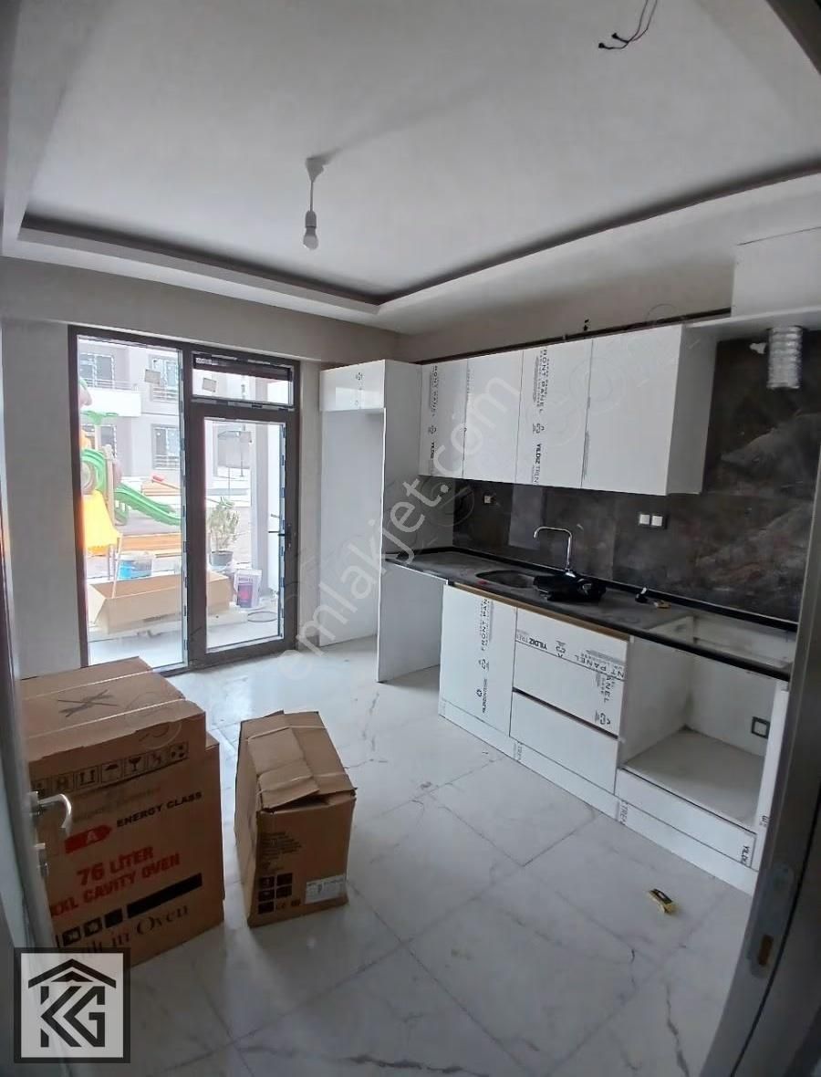 İşgalaman Cadde Üzeri Ali Ulvi Fetih Caddessi Mevlana Yakın 2+1 - Görsel 8